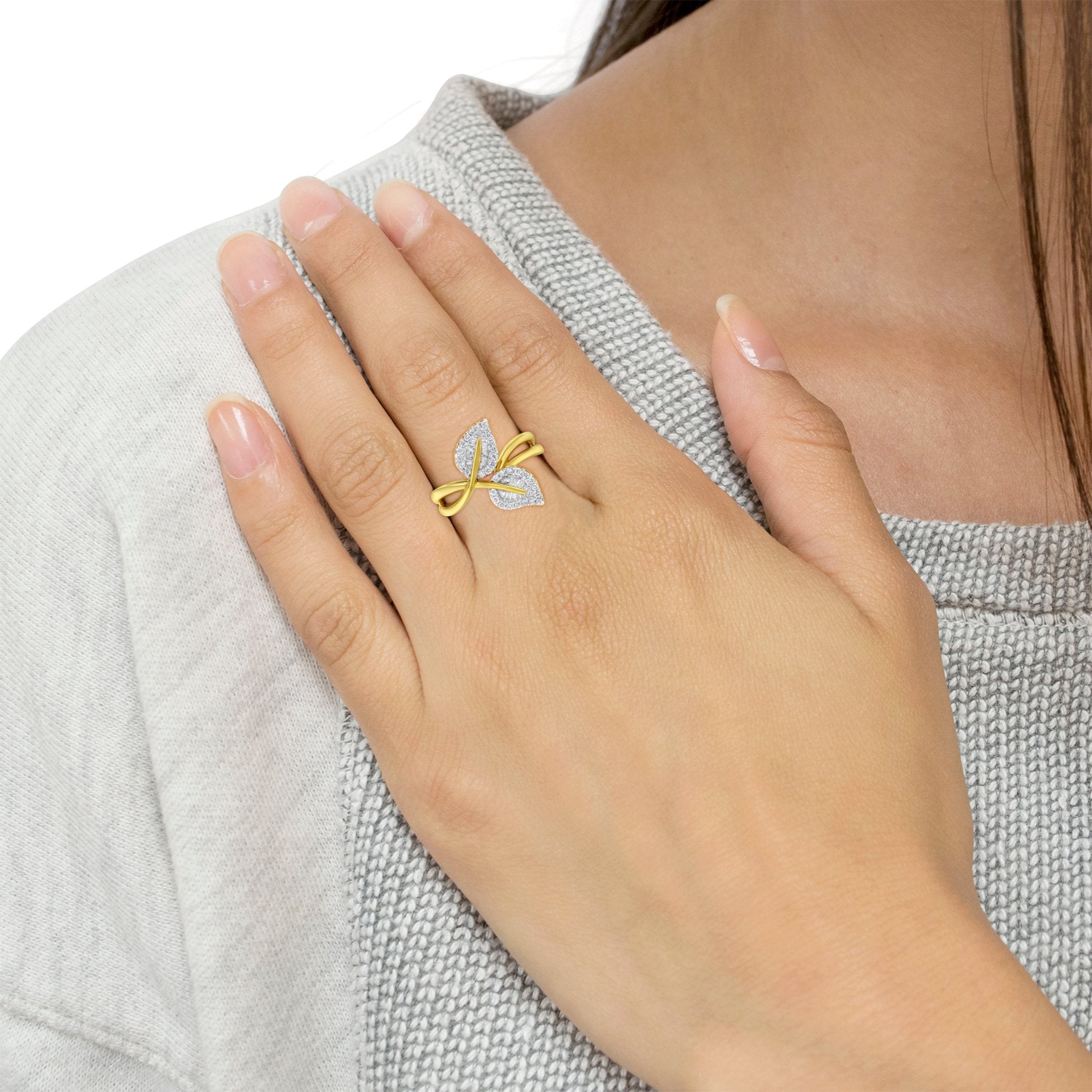 10K Yellow Gold 3/8 Cttw Round and Baguette - Cut Diamond Leaf Cocktail Ring (I - J Color, I1 - I2 Clarity) - Tuesday Morning - Rings