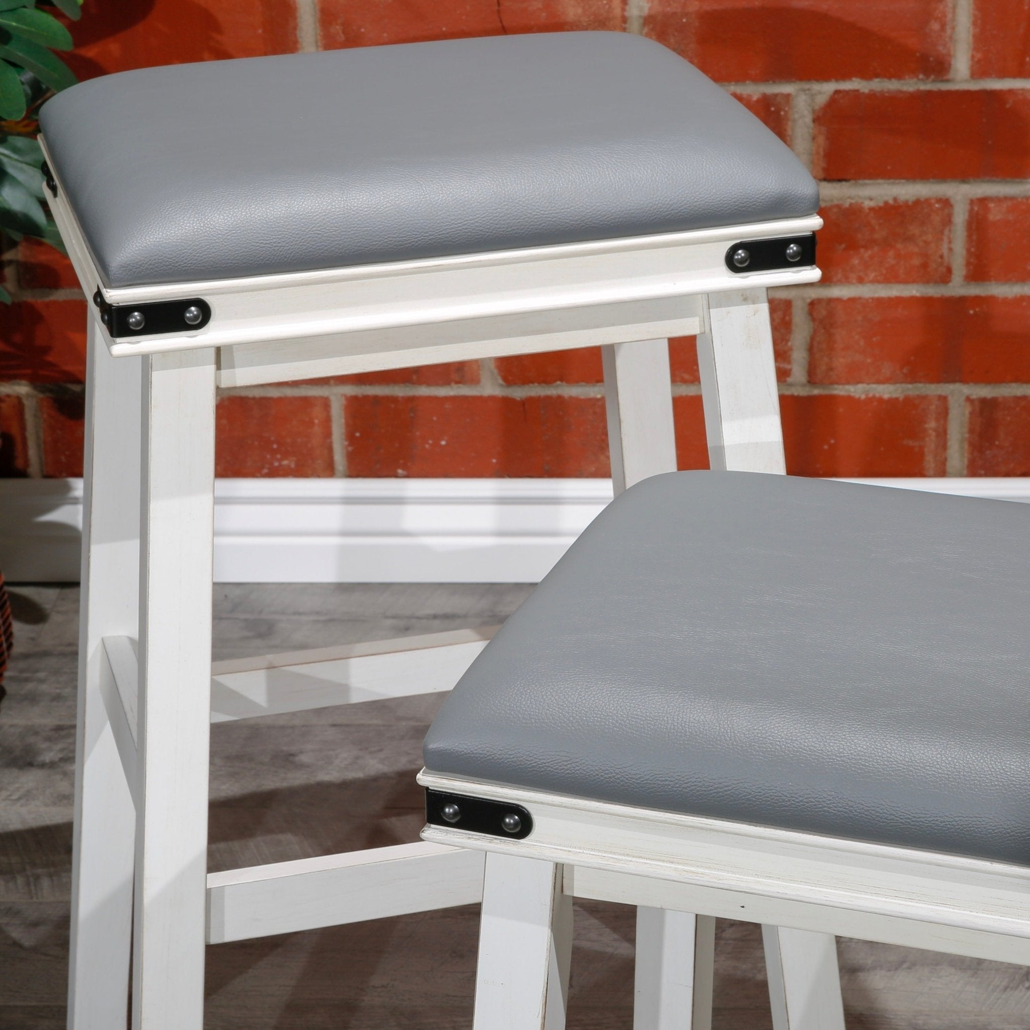 24 Counter Stool, Antique White, Gray Leather Seat - Tuesday Morning - Table & Bar Stools