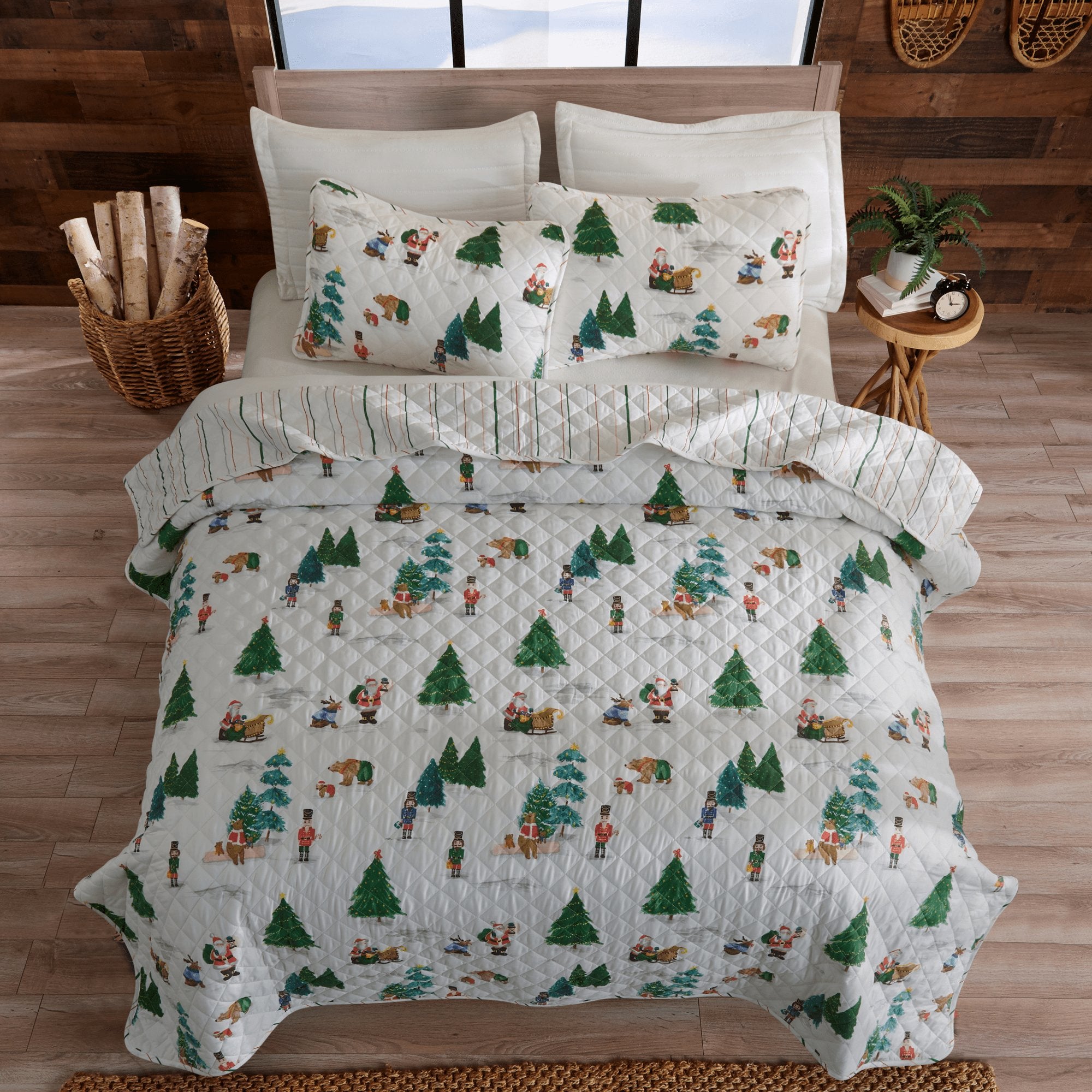 3 Piece Christmas Quilt - Mittens Collection - Tuesday Morning - Comforters & Duvets