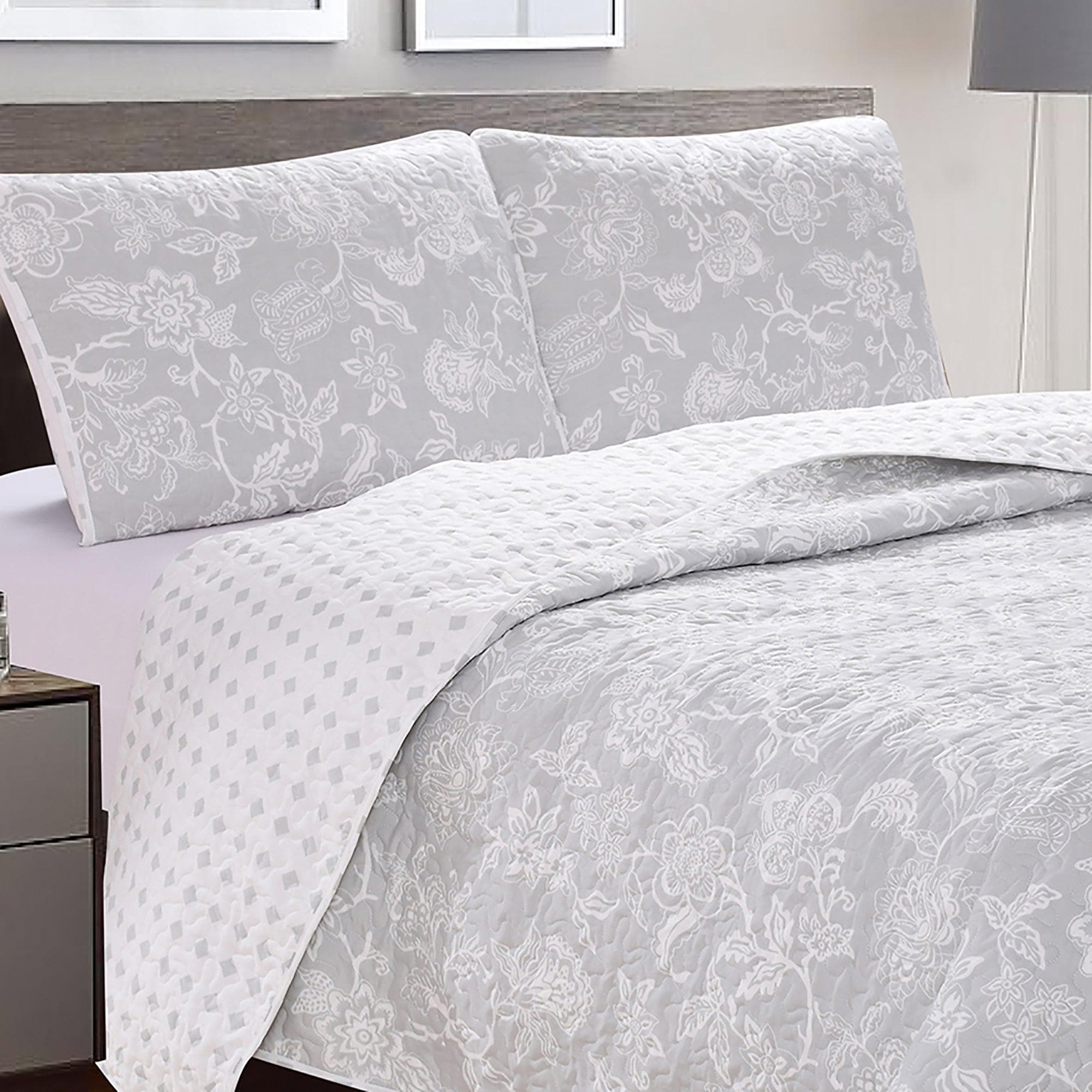 3 - Piece Floral Quilt - Emma Collection (2 Colors Available) - Tuesday Morning - Comforters & Duvets