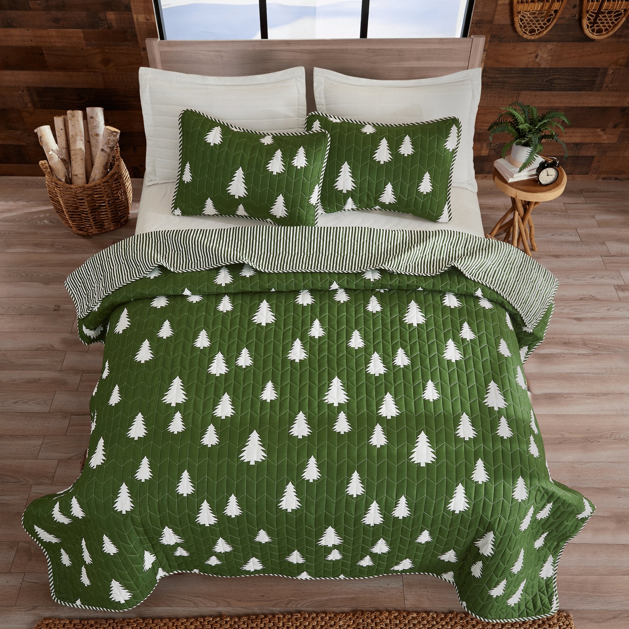 3 Piece Lodge Printed Quilt - Arrowhead - Tuesday Morning - Comforters & Duvets