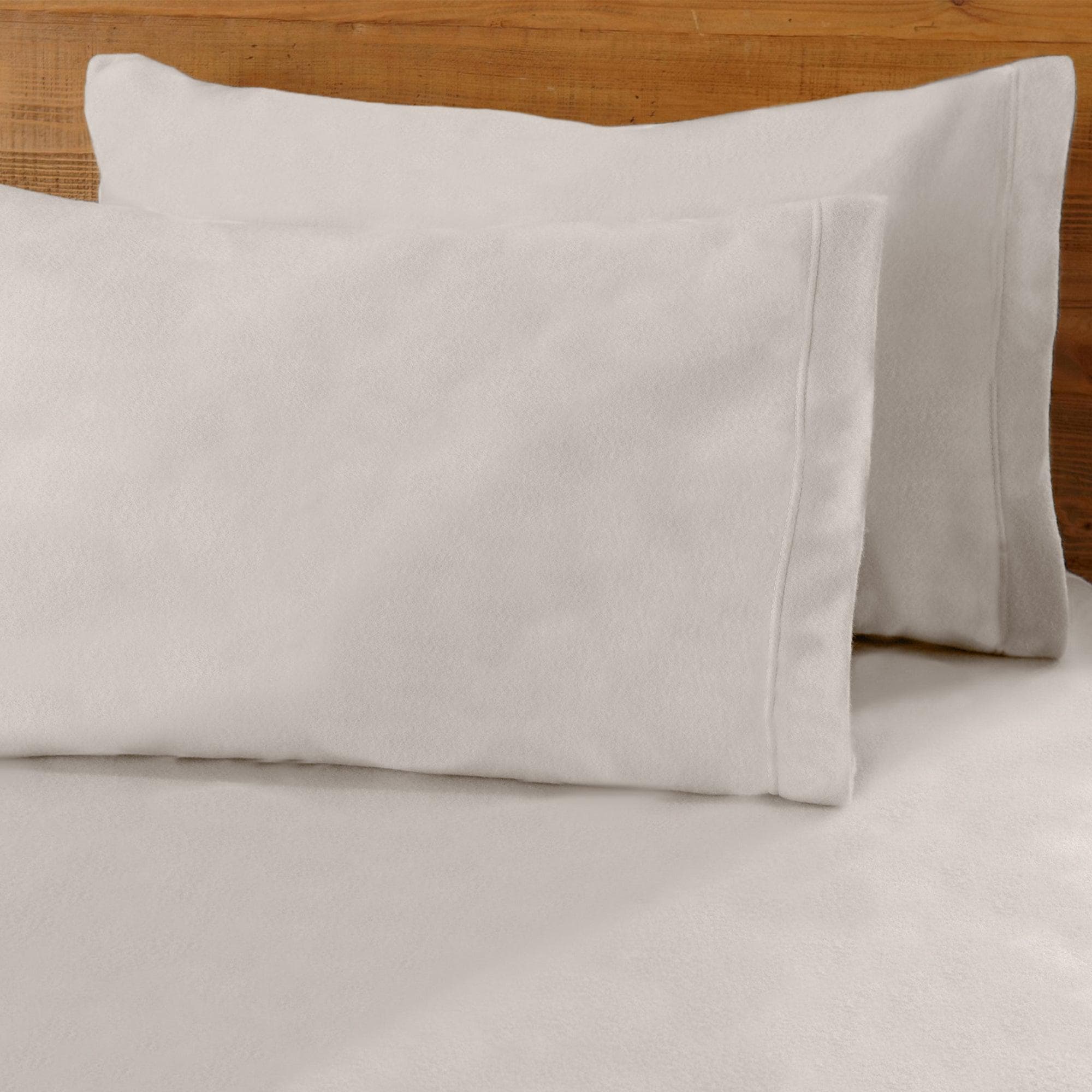 4 - Piece Solid Fleece Sheet - Christina Collection (7 Colors Available) - Tuesday Morning - Bed Sheets