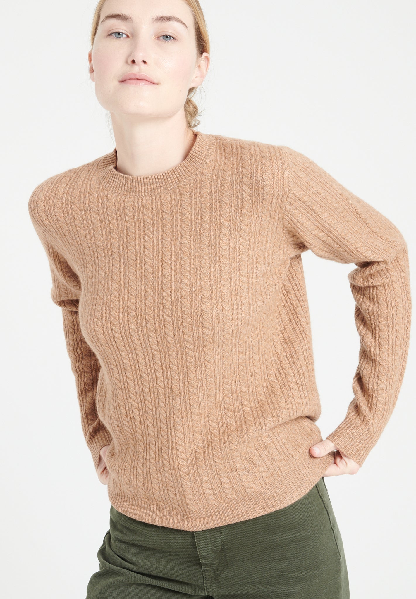 4 - thread cashmere cable - knit round - neck sweater camel - Tuesday Morning - Sweaters & Hoodies