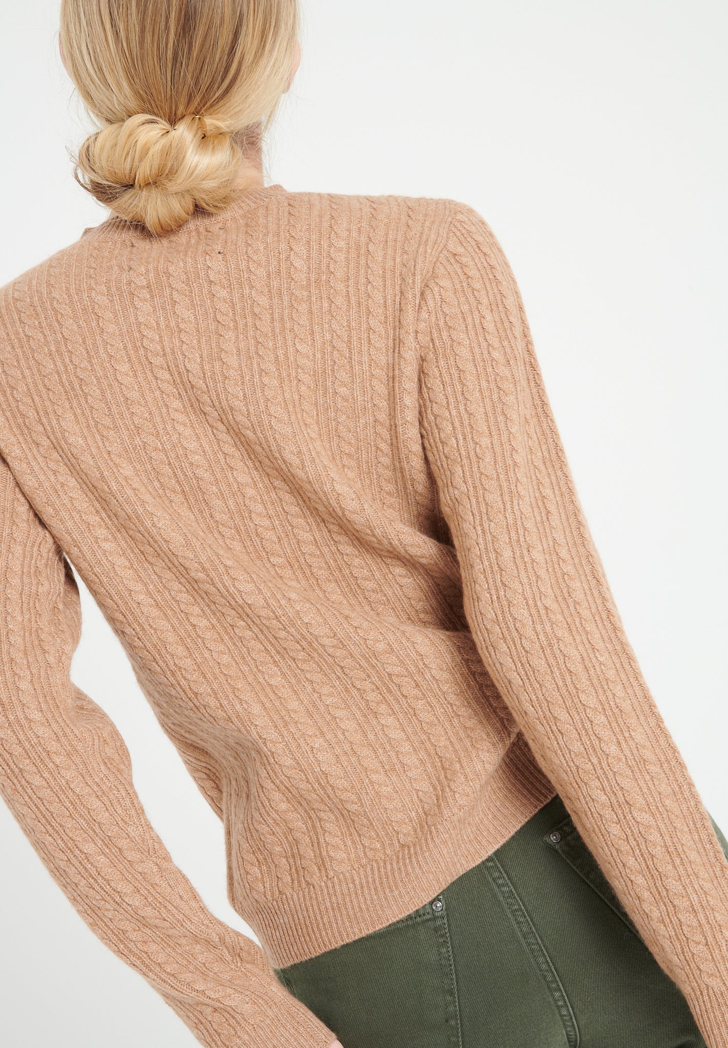 4 - thread cashmere cable - knit round - neck sweater camel - Tuesday Morning - Sweaters & Hoodies