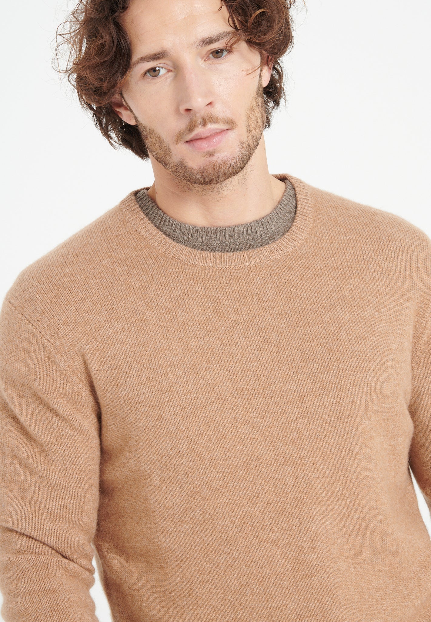 4 - thread cashmere round - neck sweater camel - Tuesday Morning - Sweaters & Hoodies