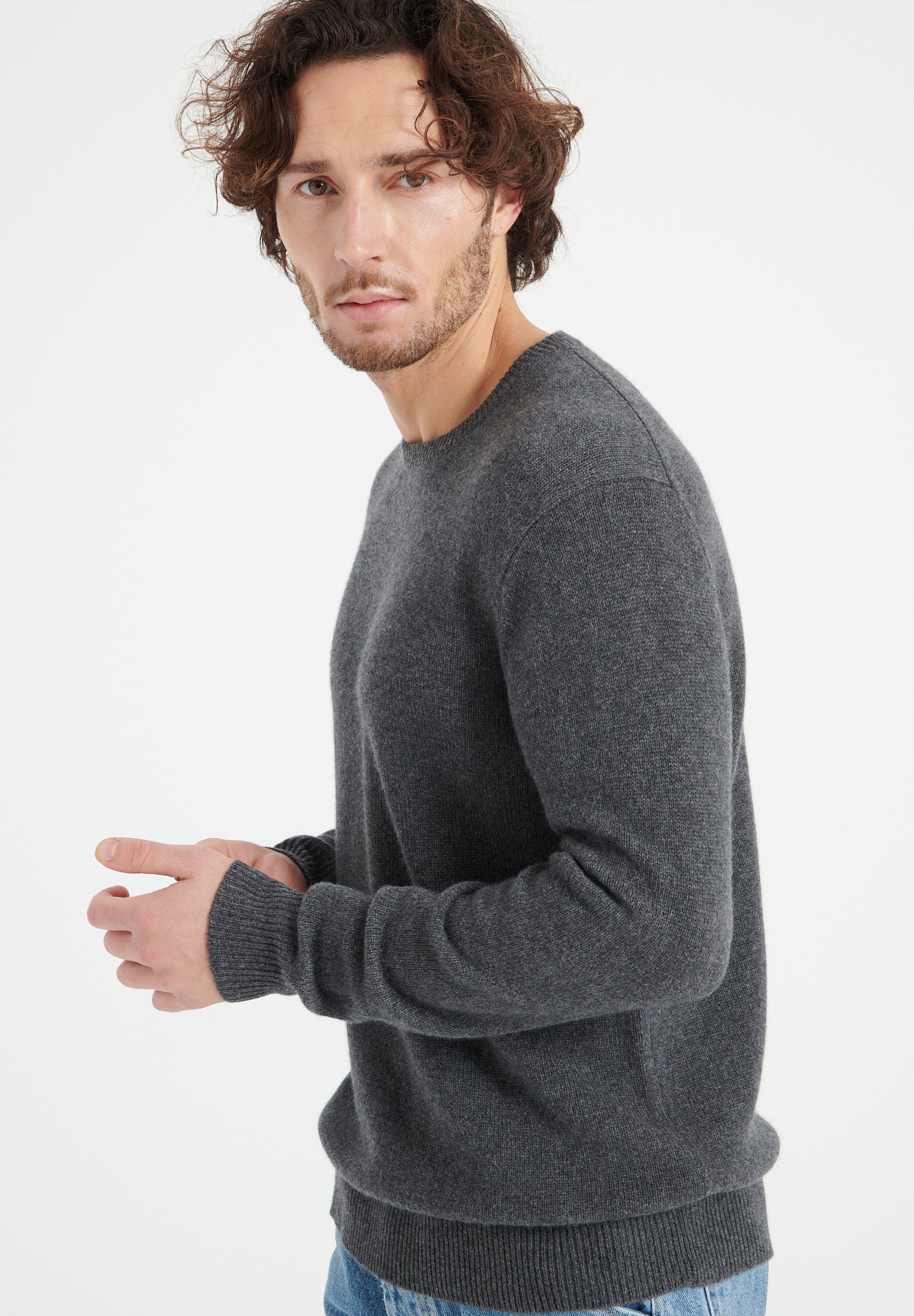 4 - thread cashmere round - neck sweater charcoal grey - Tuesday Morning - Sweaters & Hoodies