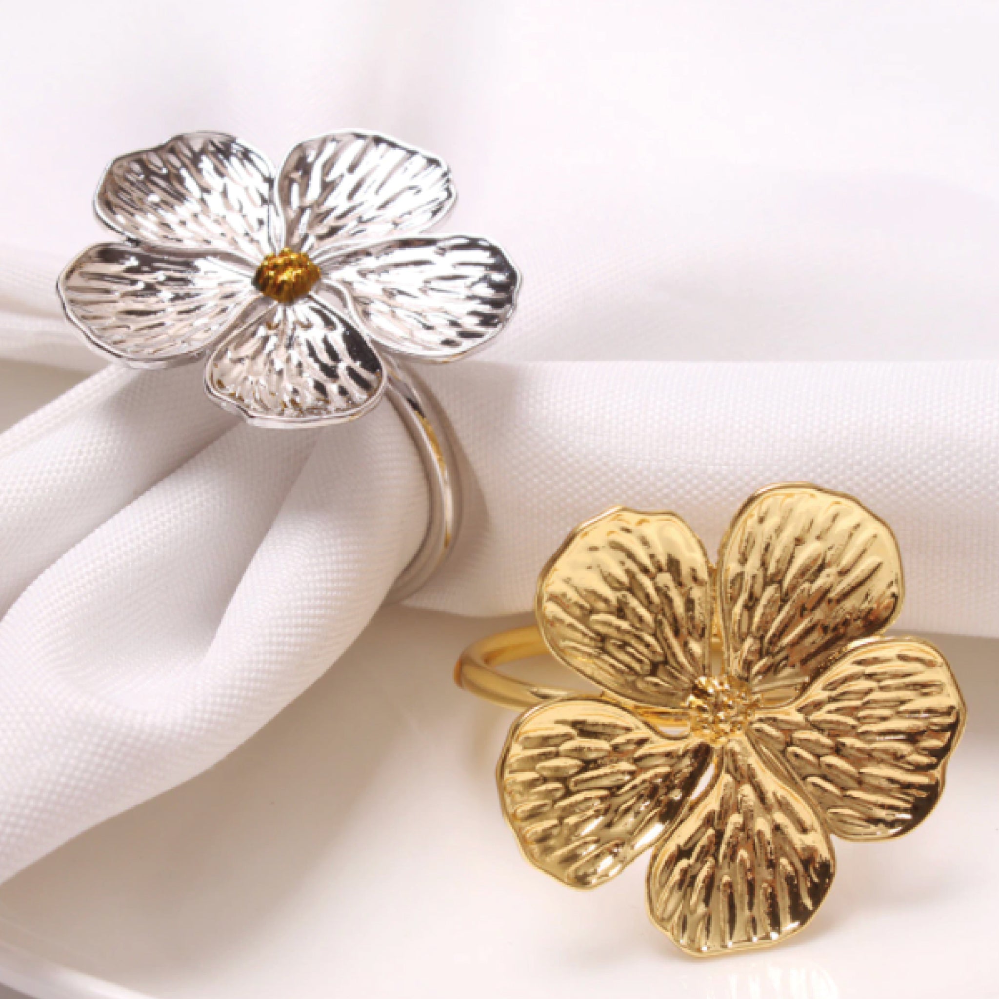 5 Leaf Flower Napkin Ring Set of 6 - Tuesday Morning - Napkin Rings