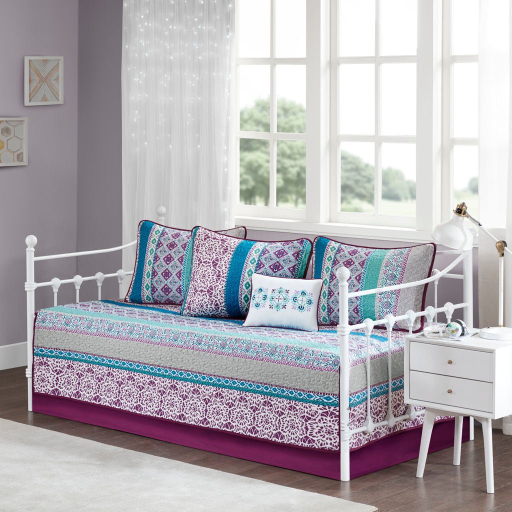 6 Piece Boho Reversible Daybed Set - Tuesday Morning - Comforters & Duvets