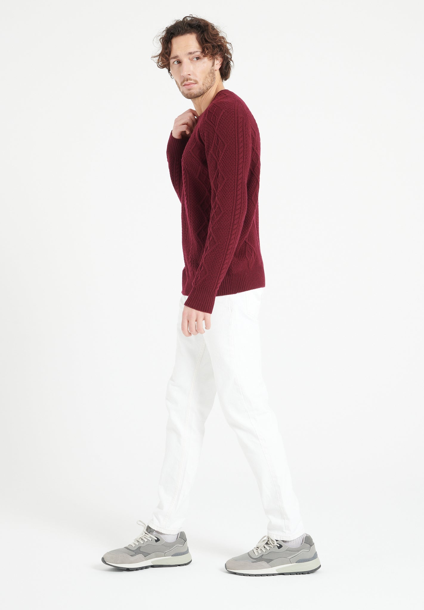 6 - thread cashmere cable - knit round - neck sweater burgundy red - Tuesday Morning - Sweaters & Hoodies