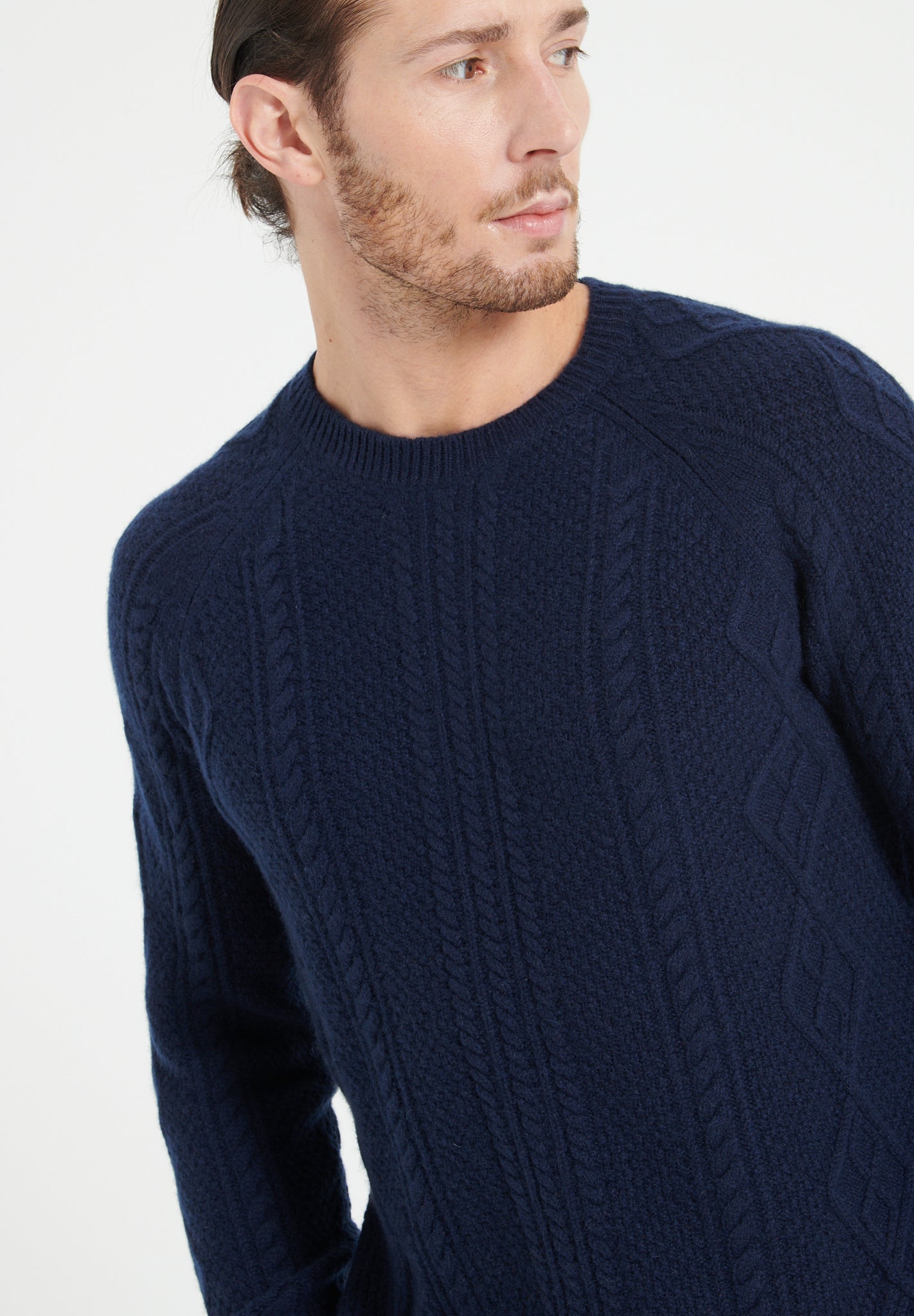 6 - thread cashmere cable - knit round - neck sweater navy blue - Tuesday Morning - Sweaters & Hoodies