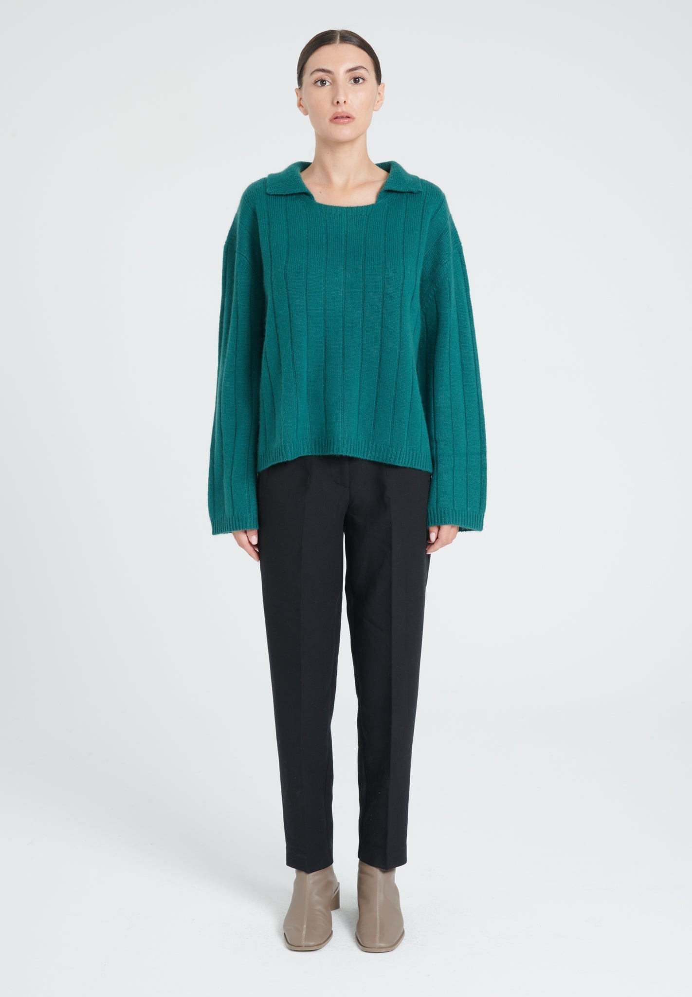 6 - thread cashmere claudine - neck sweater dark green - Tuesday Morning - Sweaters & Hoodies