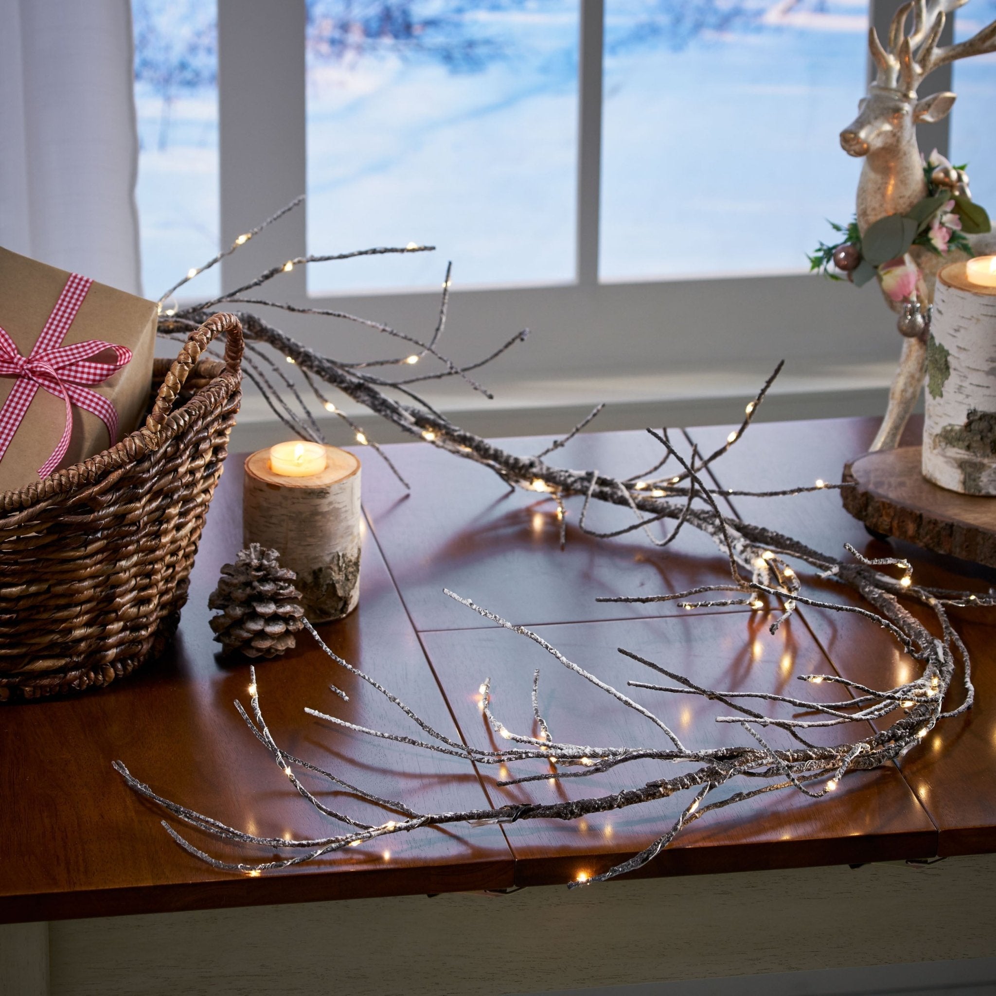 6FT PAPER GARLAND WITH LED LIGHTS - Tuesday Morning - Decorative Objects