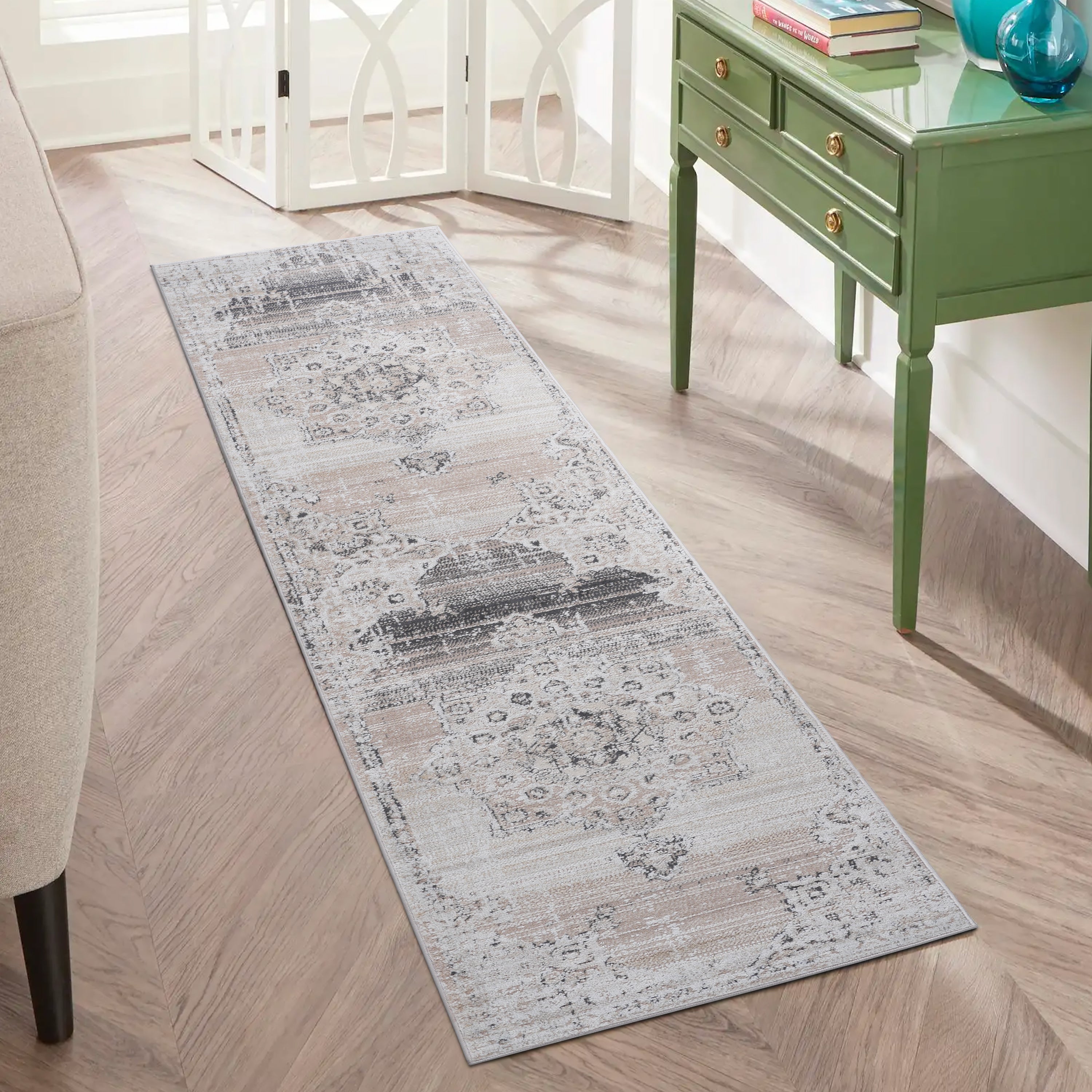 NAAR PAYAS Collection Medallion Non-Shedding  and Stain Resistant Area Rug