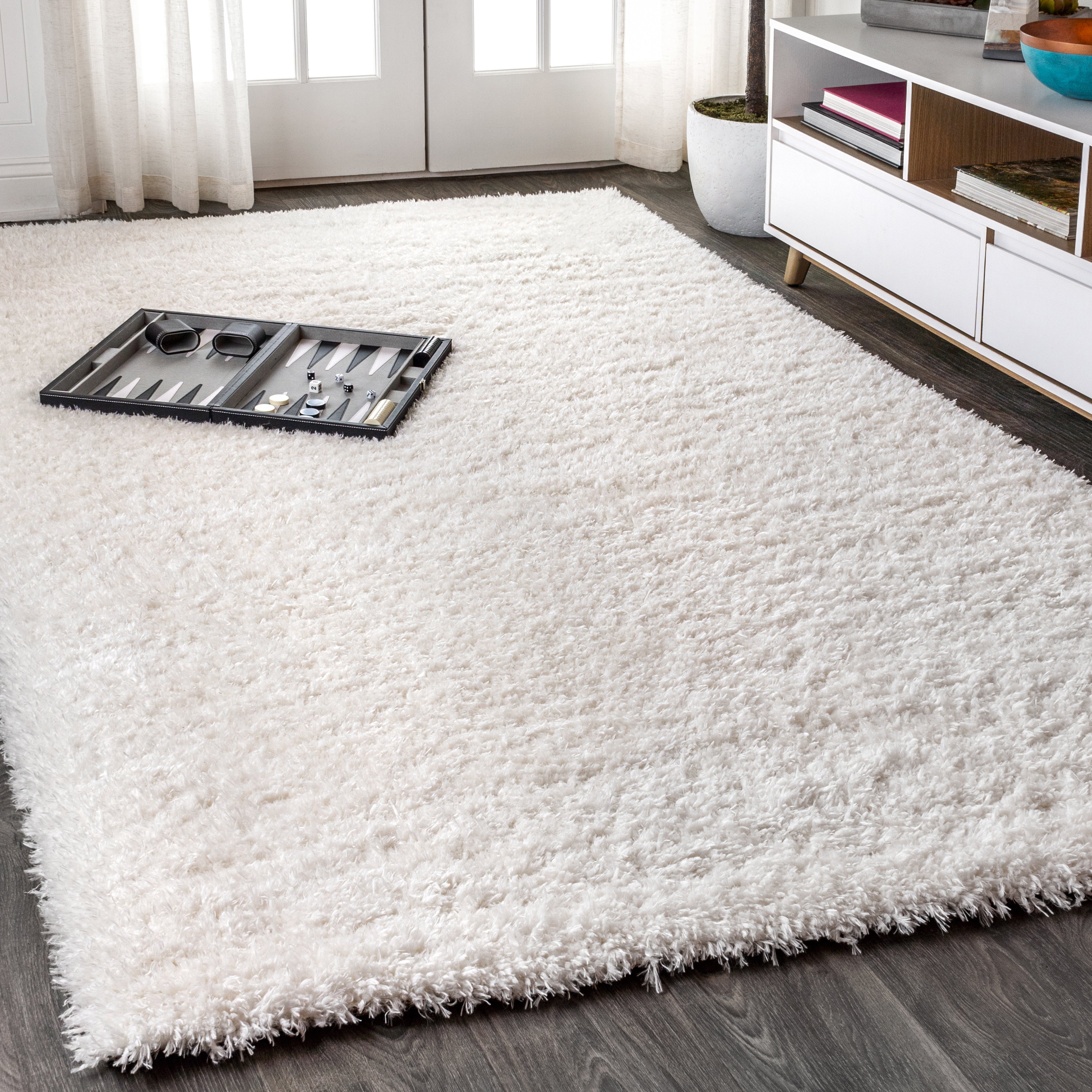 Aydin Solid Plush Shag Area Rug