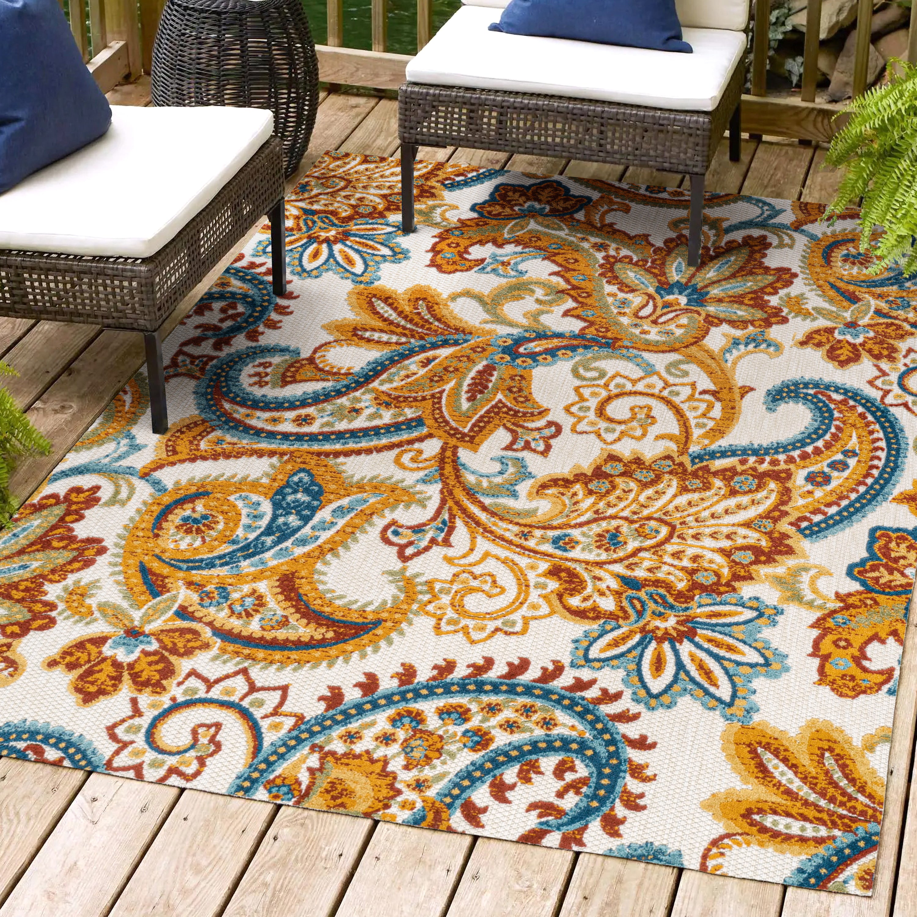 Gordes Paisley High-Low Indoor/Outdoor Area Rug