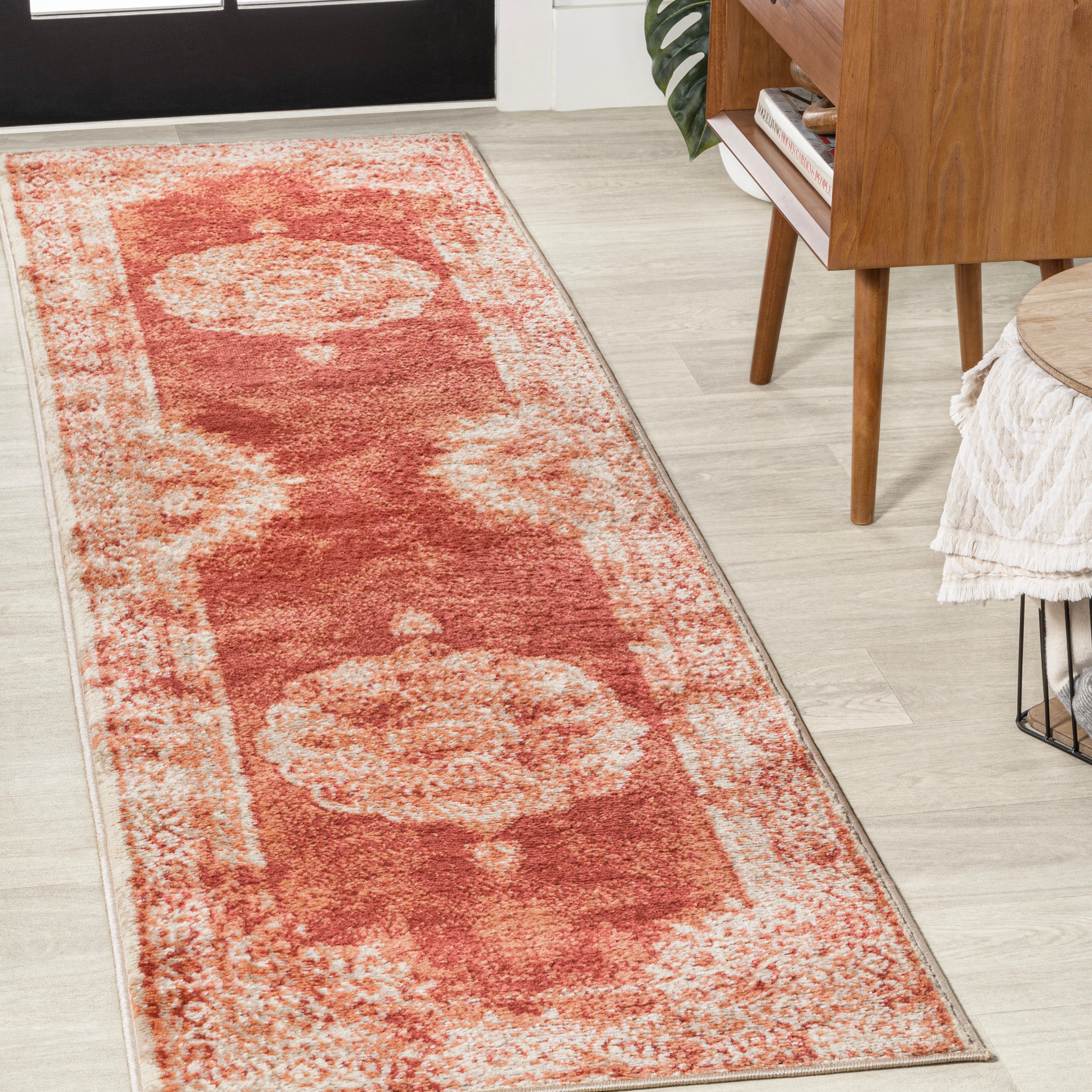 Rosalia Cottage Medallion Woven Runner Rug