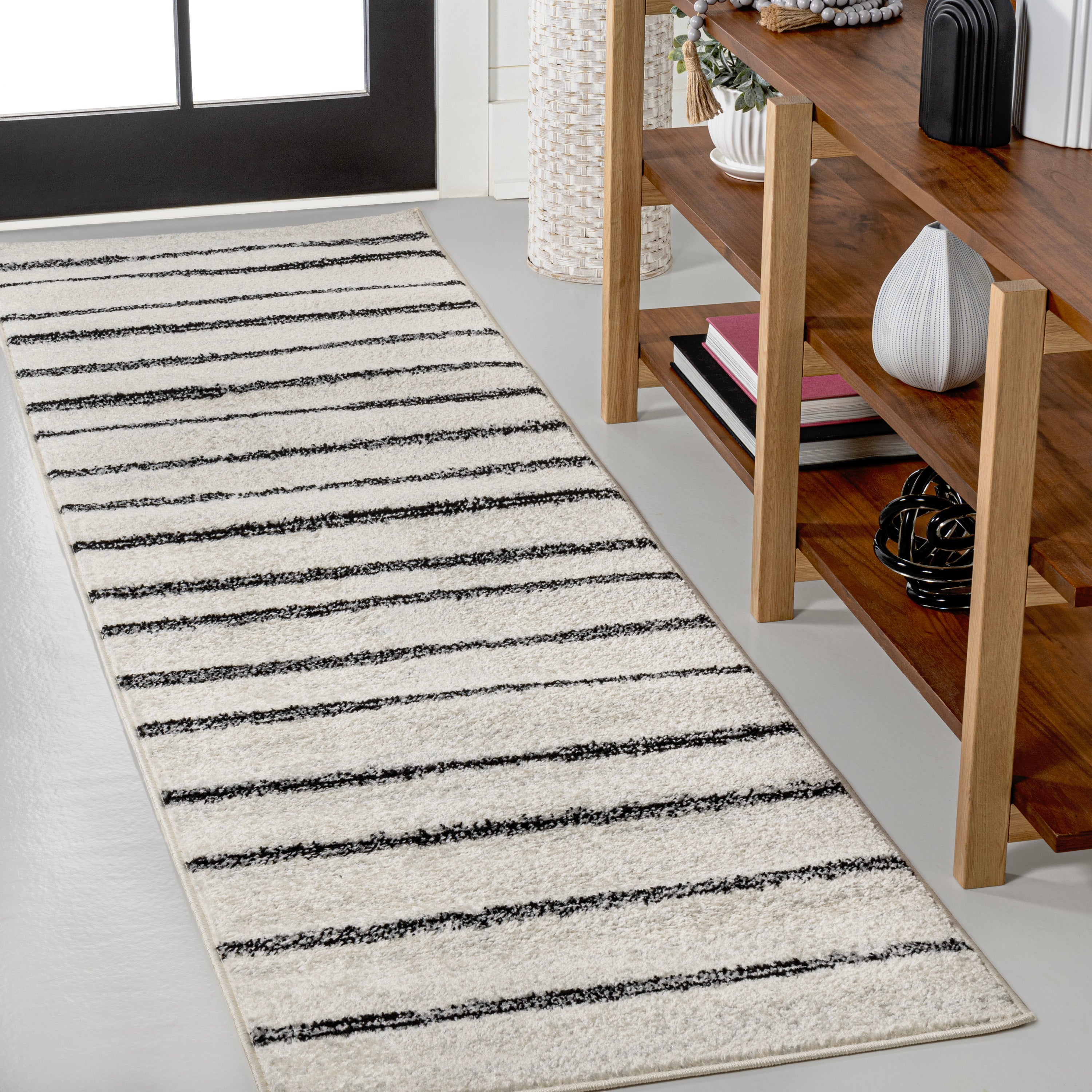 Williamsburg Minimalist Stripe Runner Rug