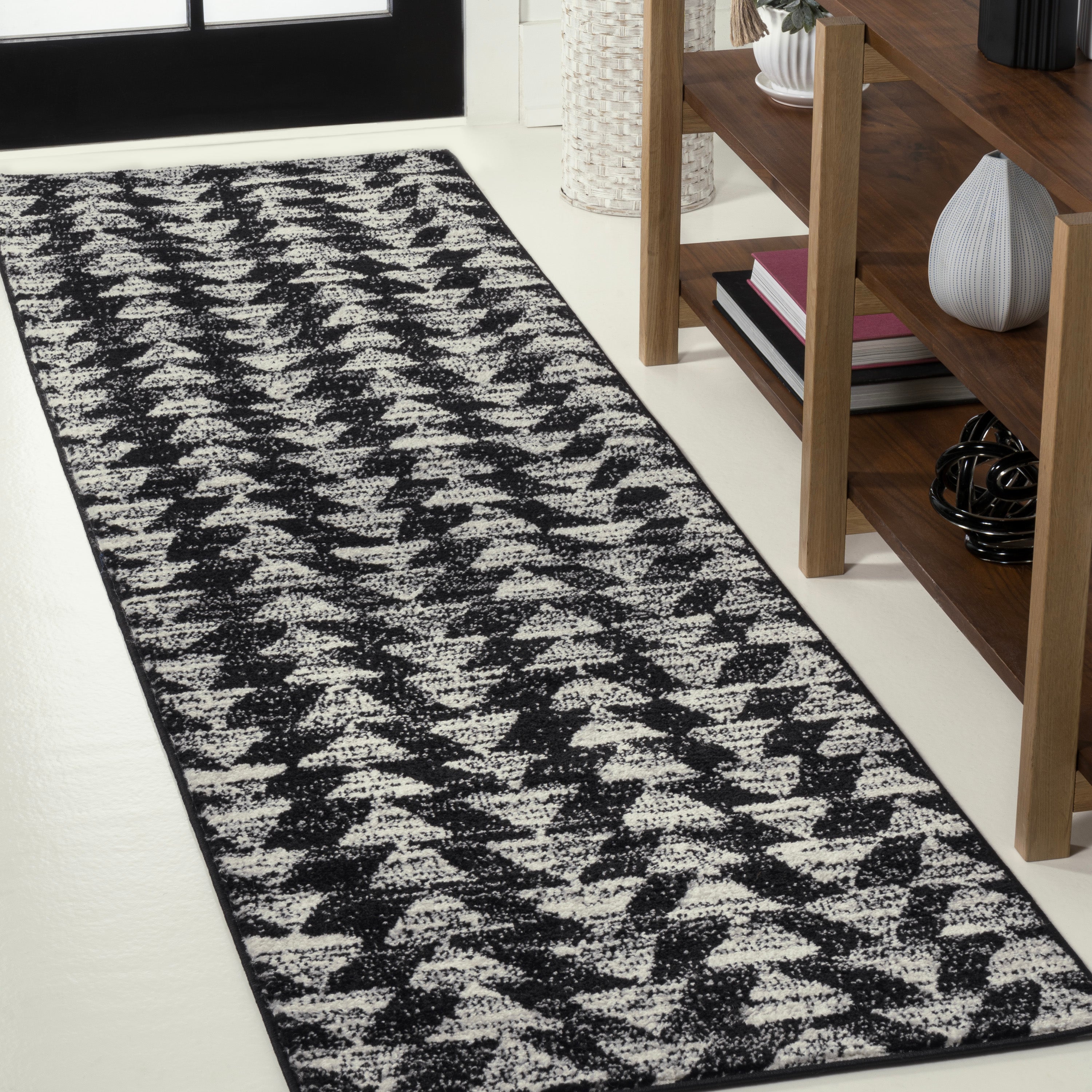 Aisha Moroccan Triangle Geometric Runner Rug