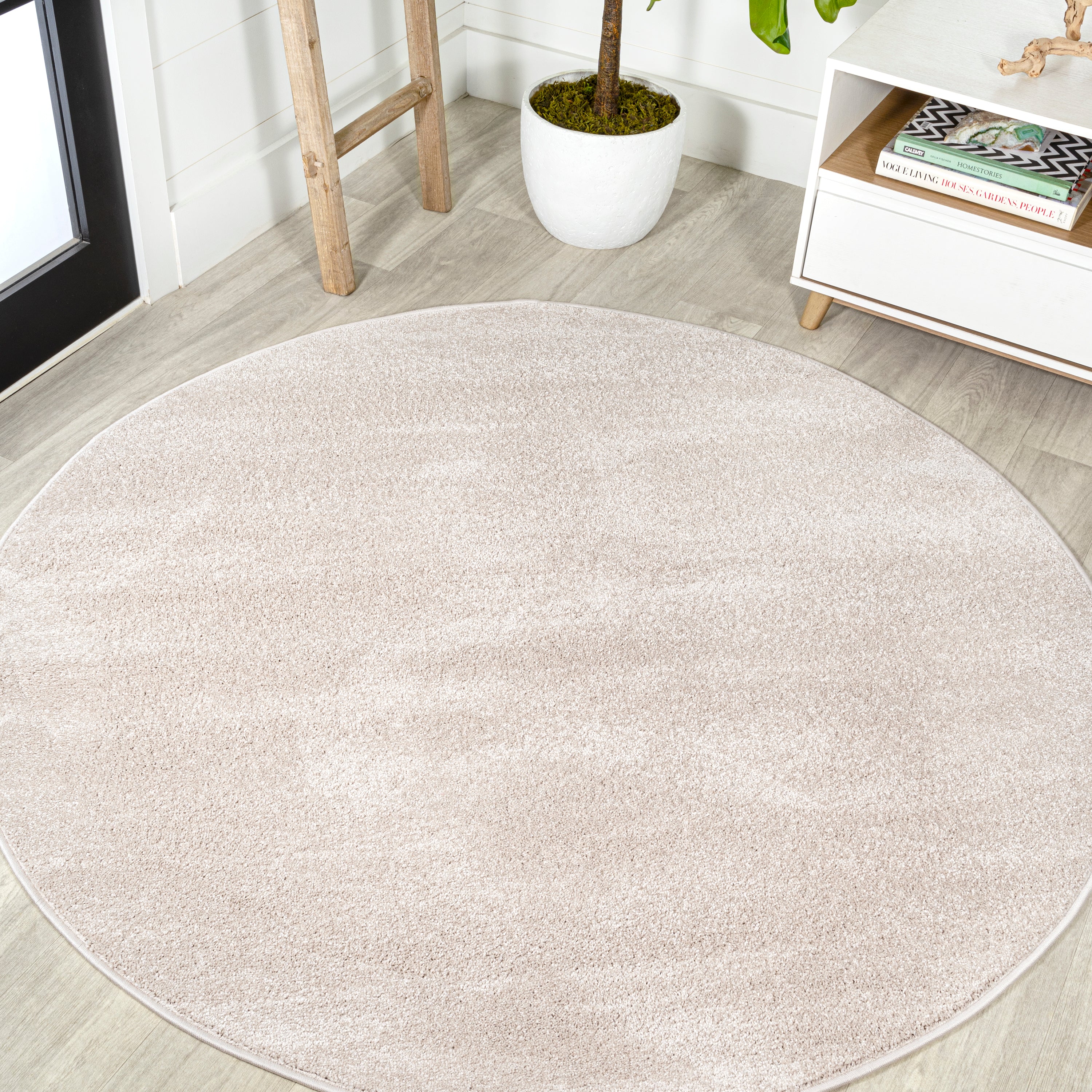 Haze Solid Sleek Low-Pile Round Area Rug