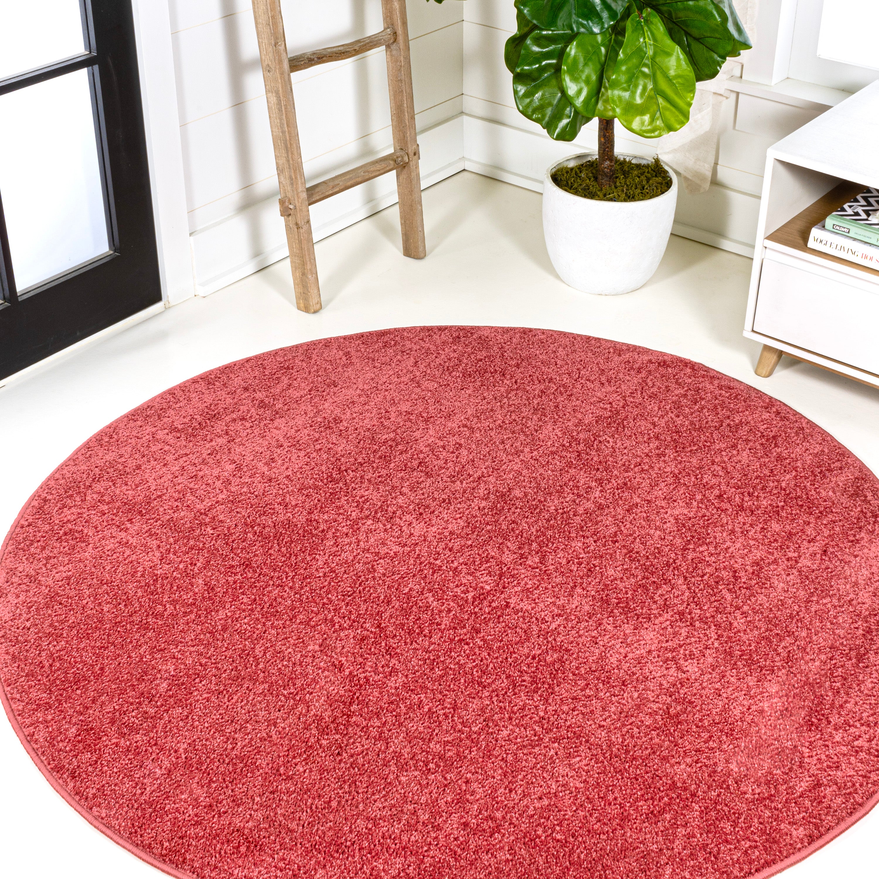 Haze Solid Sleek Low-Pile Round Area Rug