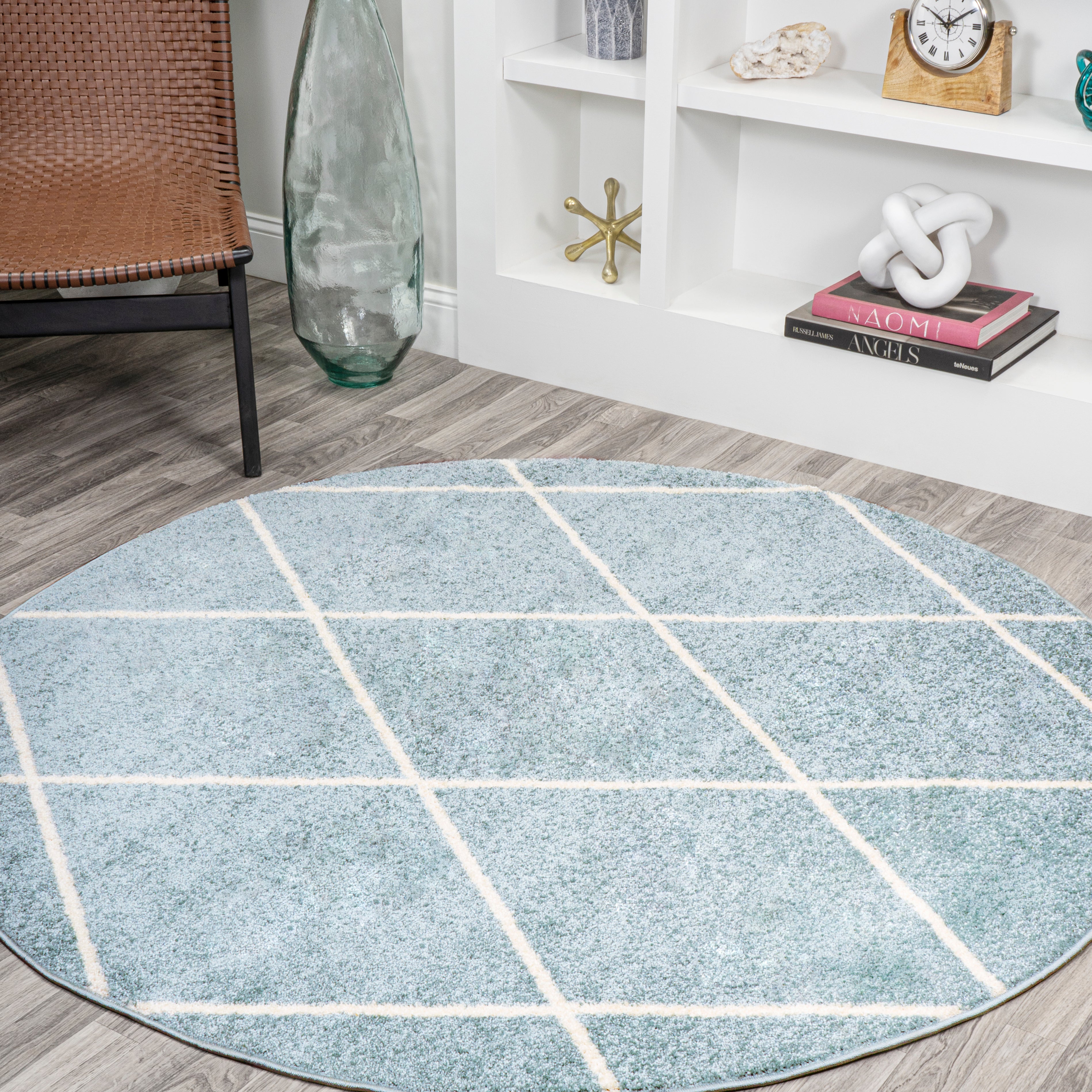 Cole Minimalist Diamond Trellis Round Area Rug