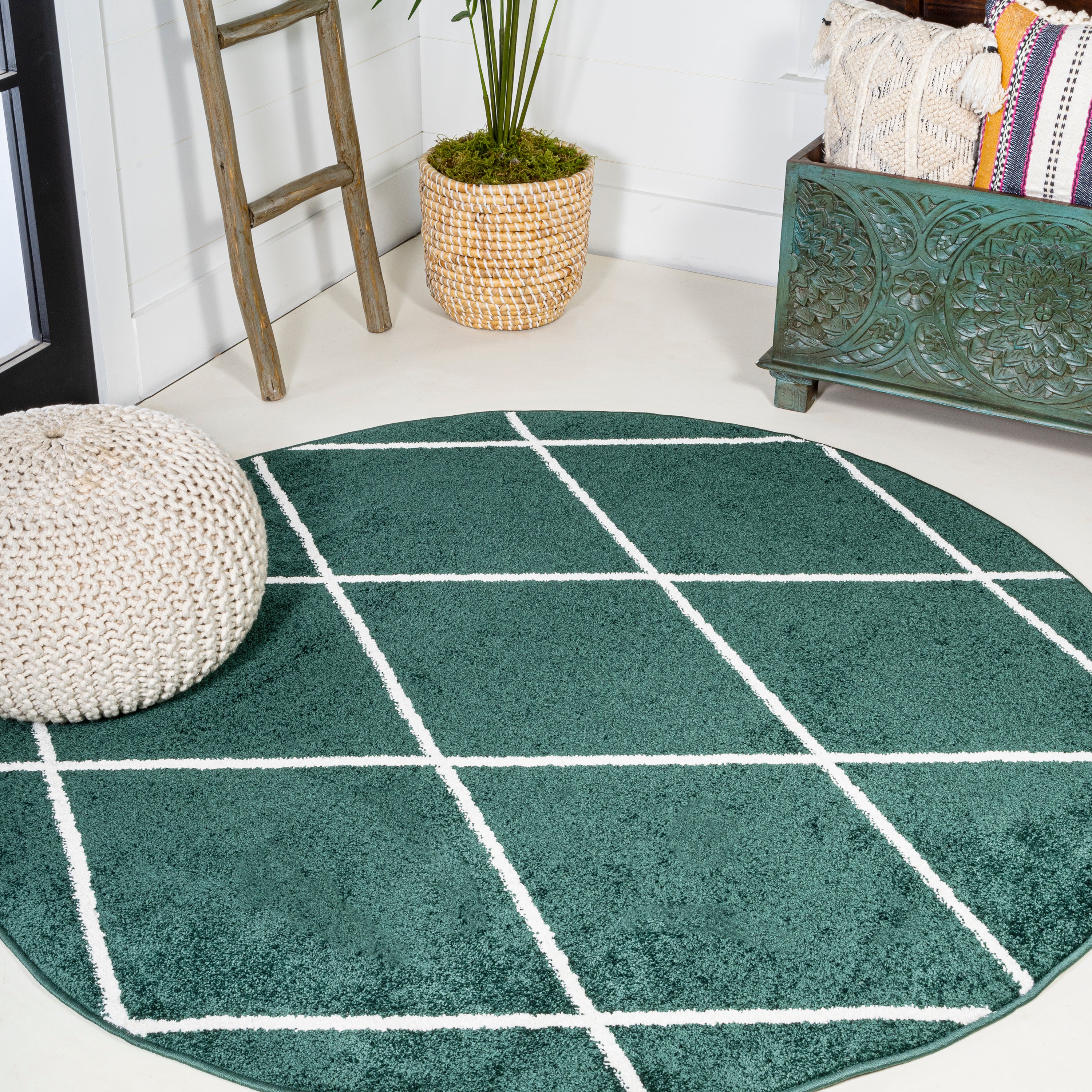 Cole Minimalist Diamond Trellis Round Area Rug