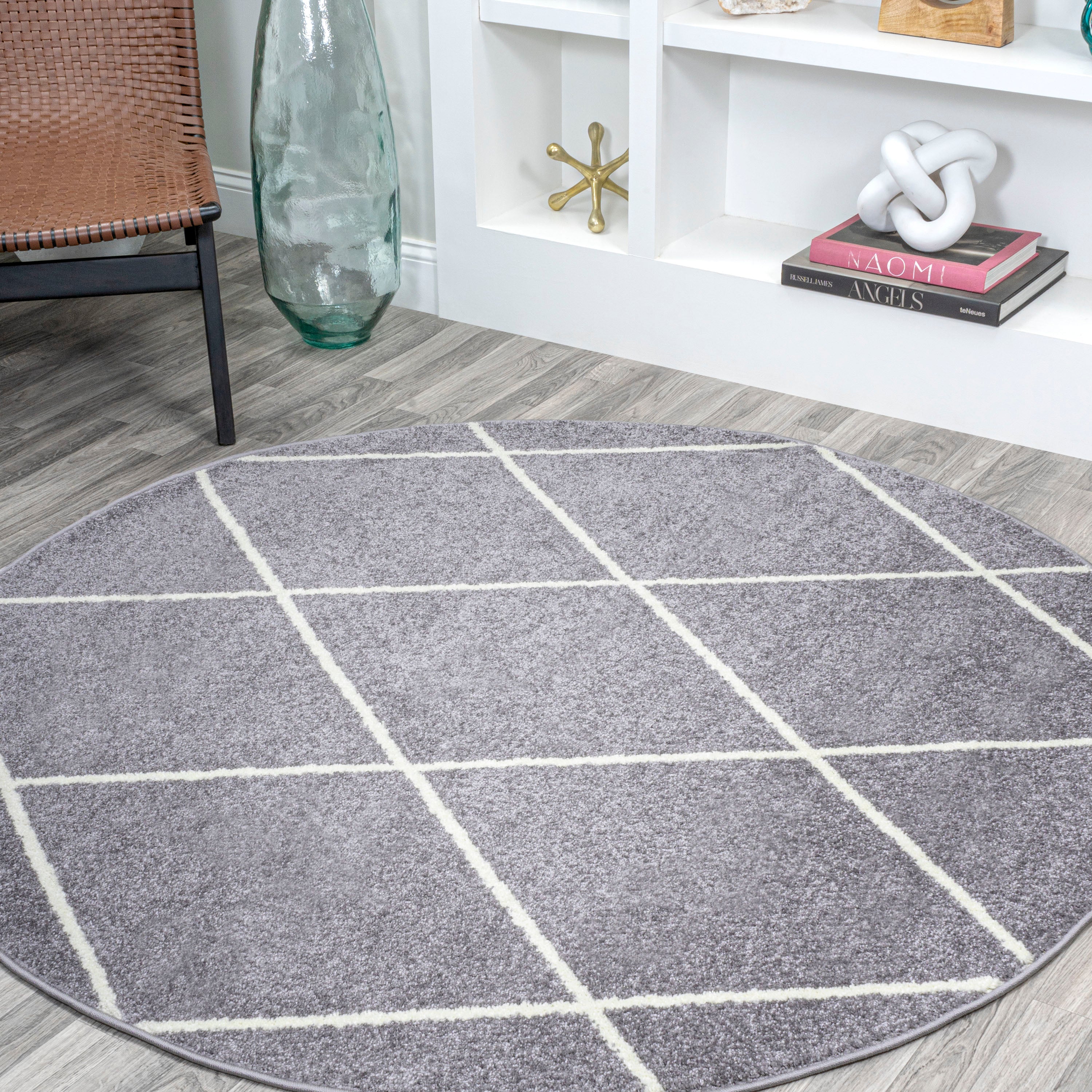 Cole Minimalist Diamond Trellis Round Area Rug