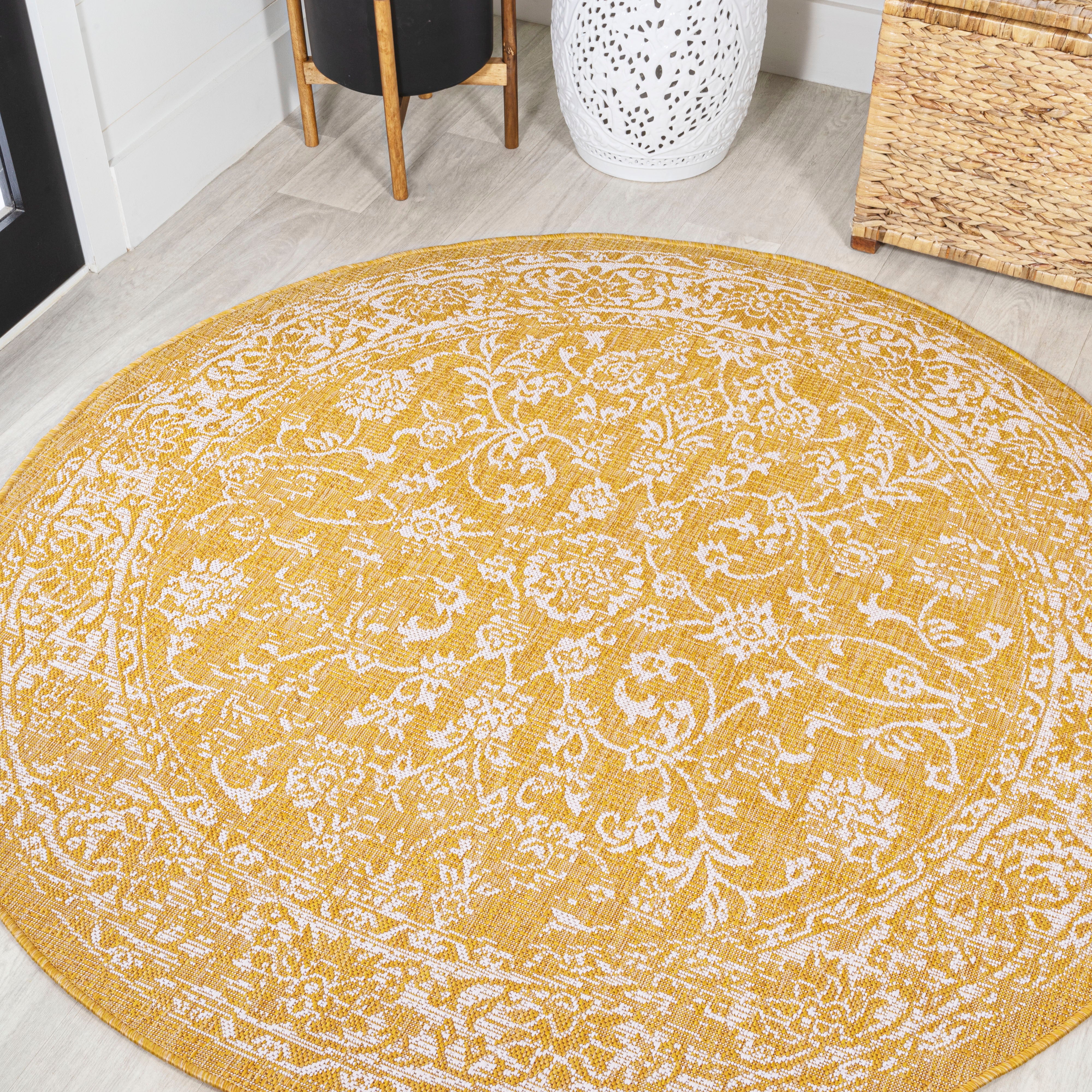 Tela Bohemian Textured Weave Floral Indoor/Outdoor Round Area Rug