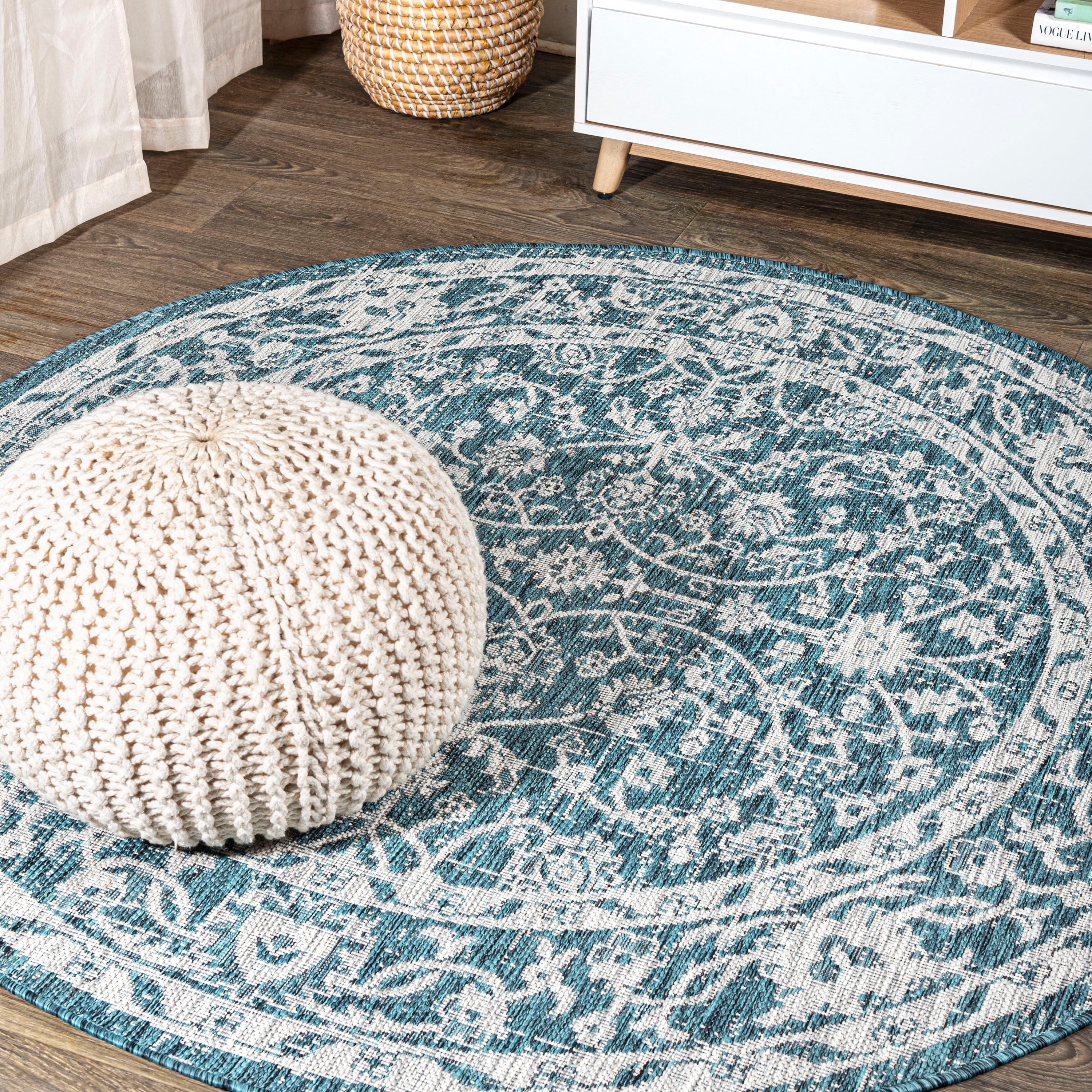 Palazzo Vine and Border Textured Weave Indoor/Outdoor Round Area Rug