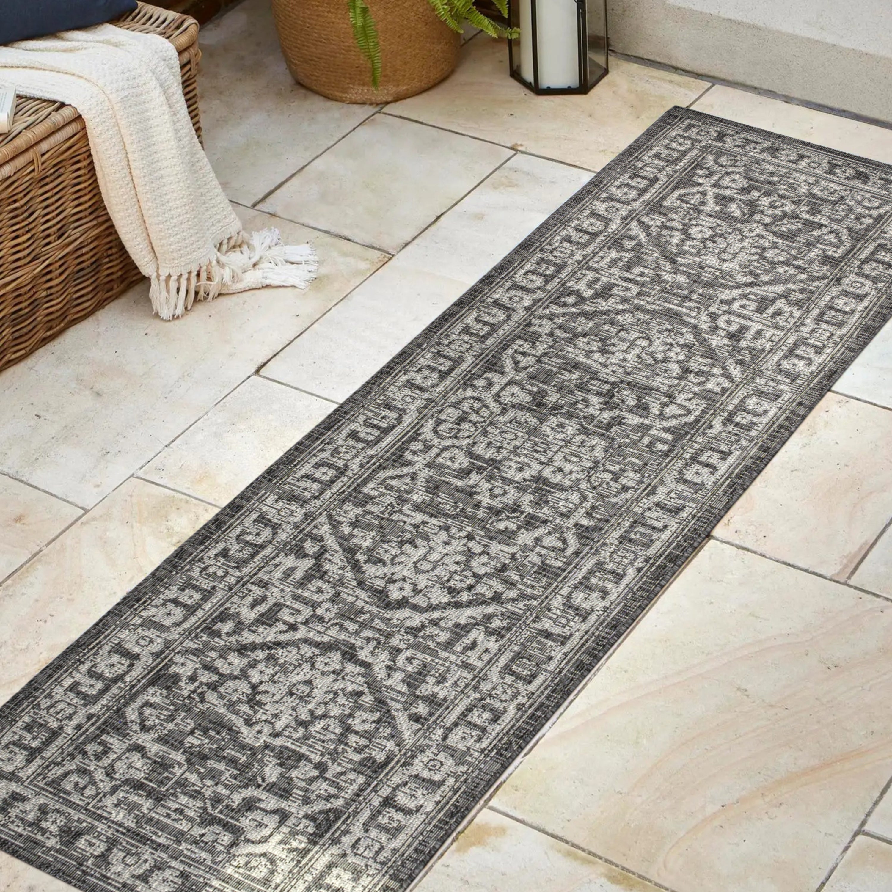 Malta Bohemian Medallion Textured Weave Indoor/Outdoor Runner Rug