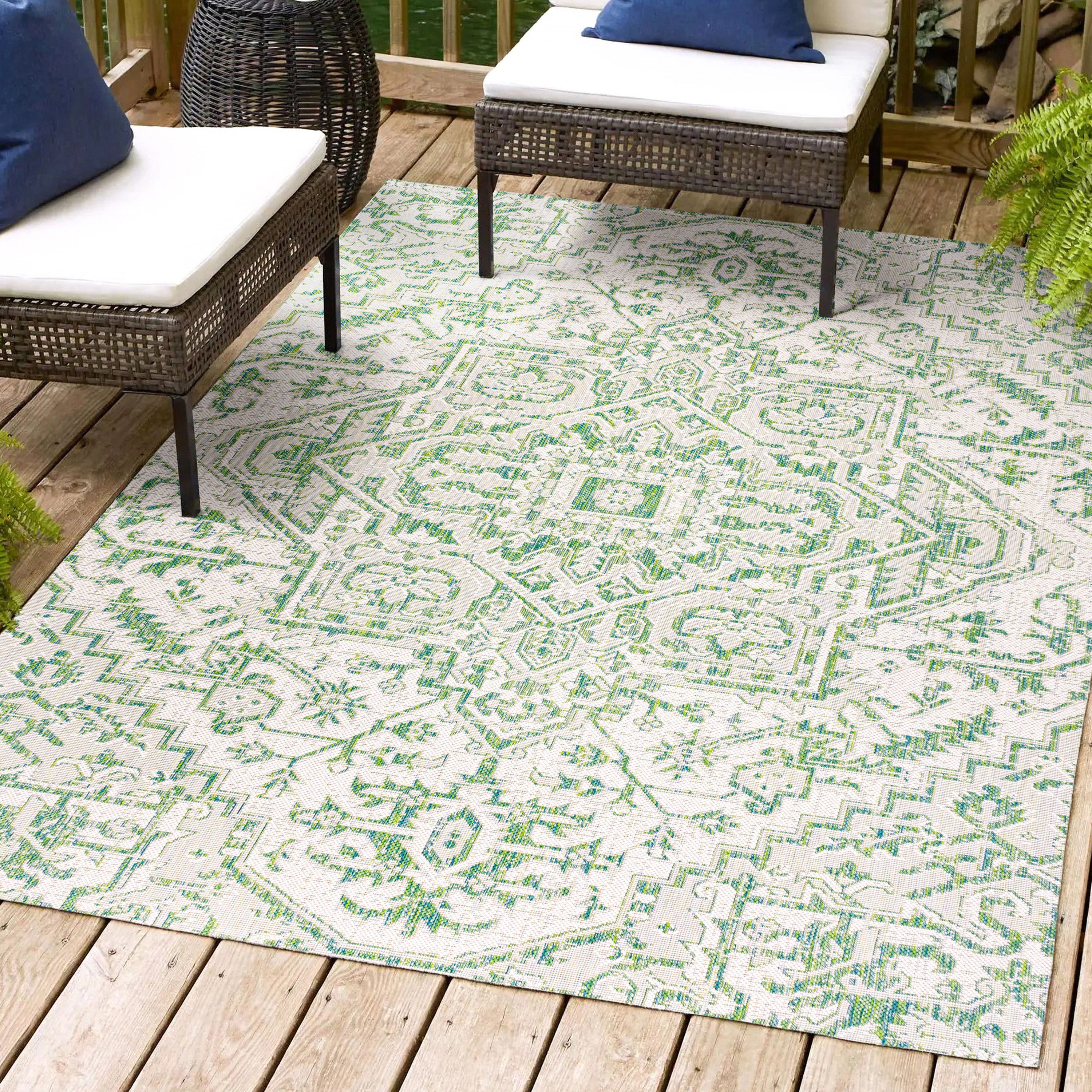 Estrella Bohemian Medallion Weave Indoor/Outdoor Area Rug