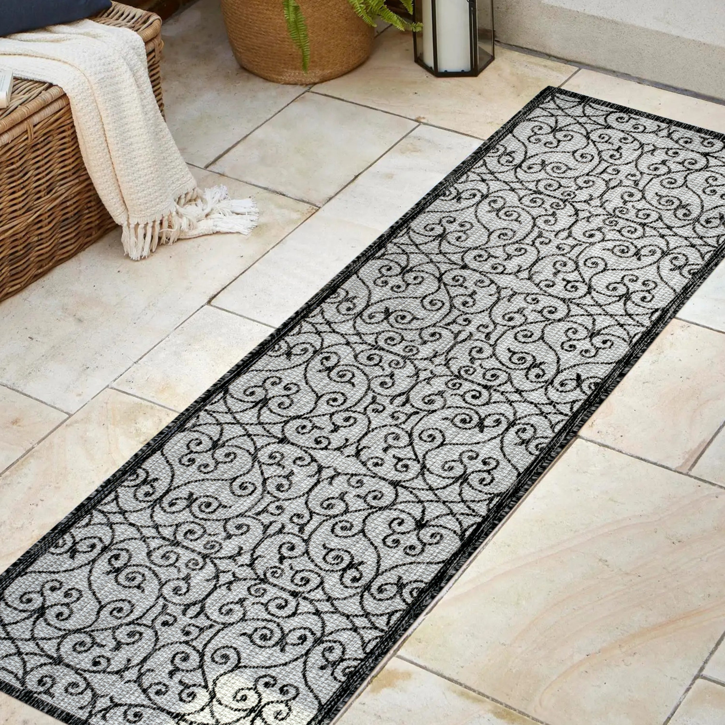 Madrid Vintage Filigree Textured Weave Indoor/Outdoor Runner Rug