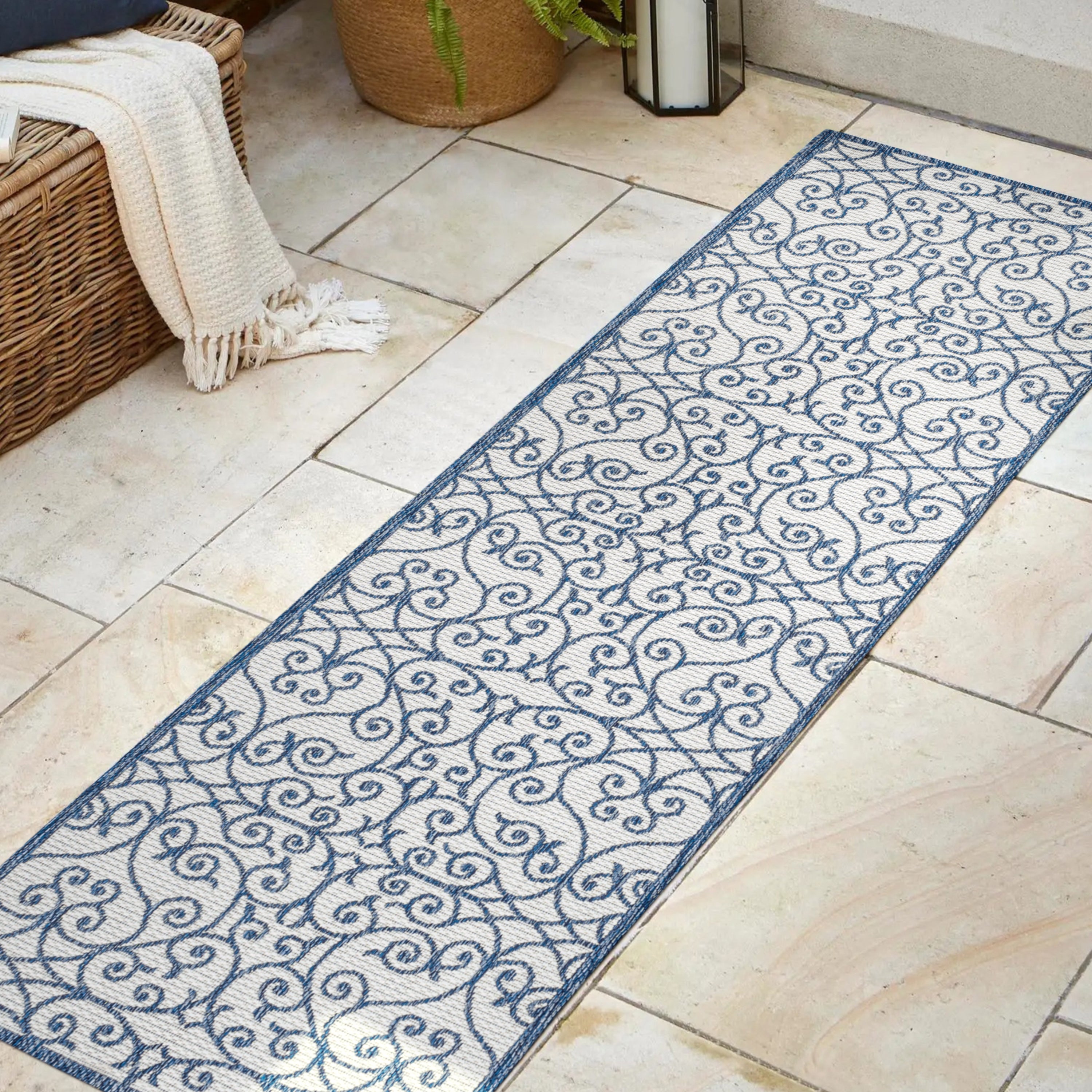 Madrid Vintage Filigree Textured Weave Indoor/Outdoor Runner Rug