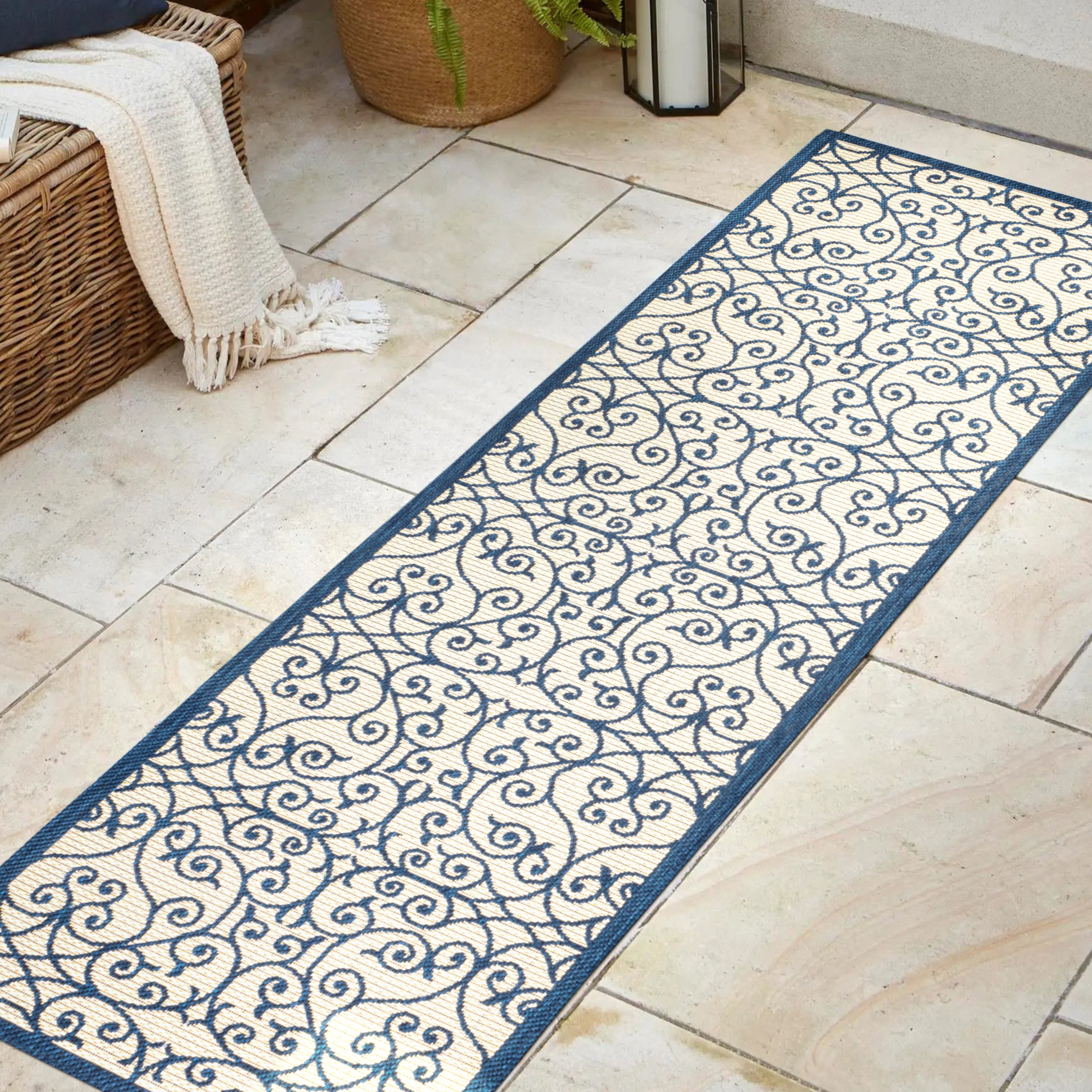 Madrid Vintage Filigree Textured Weave Indoor/Outdoor Runner Rug