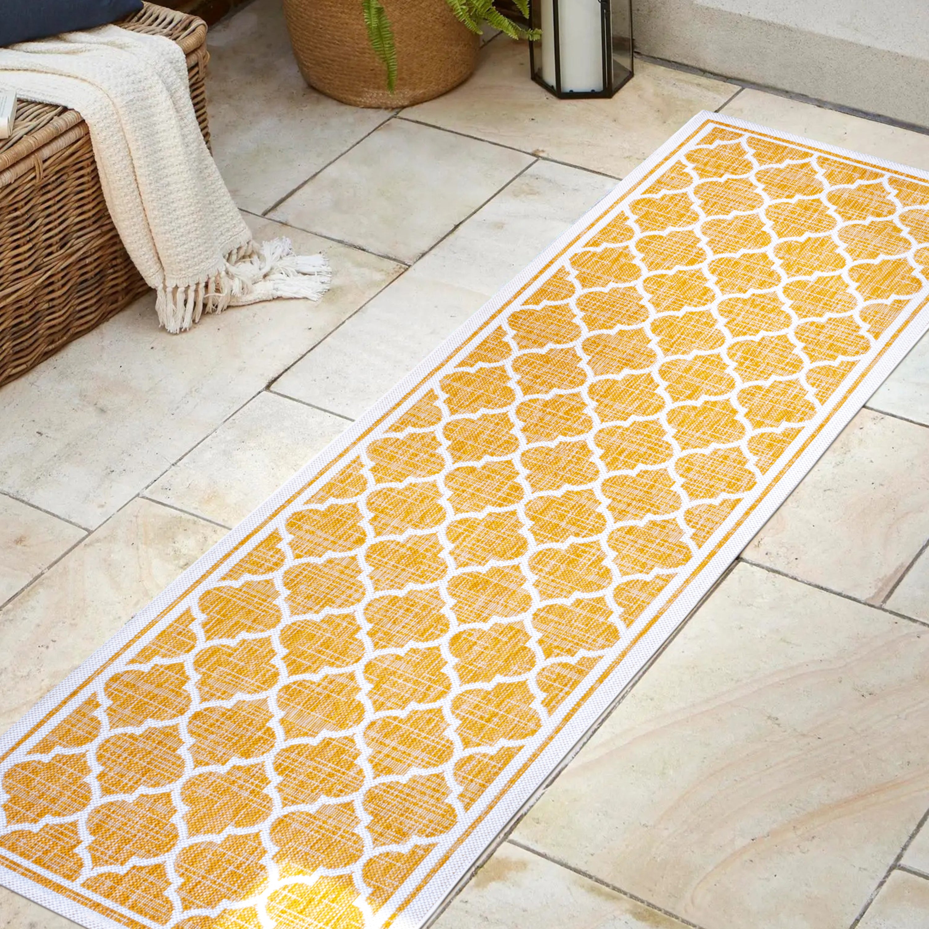 Trebol Moroccan Trellis Textured Weave Indoor/Outdoor Runner Rug