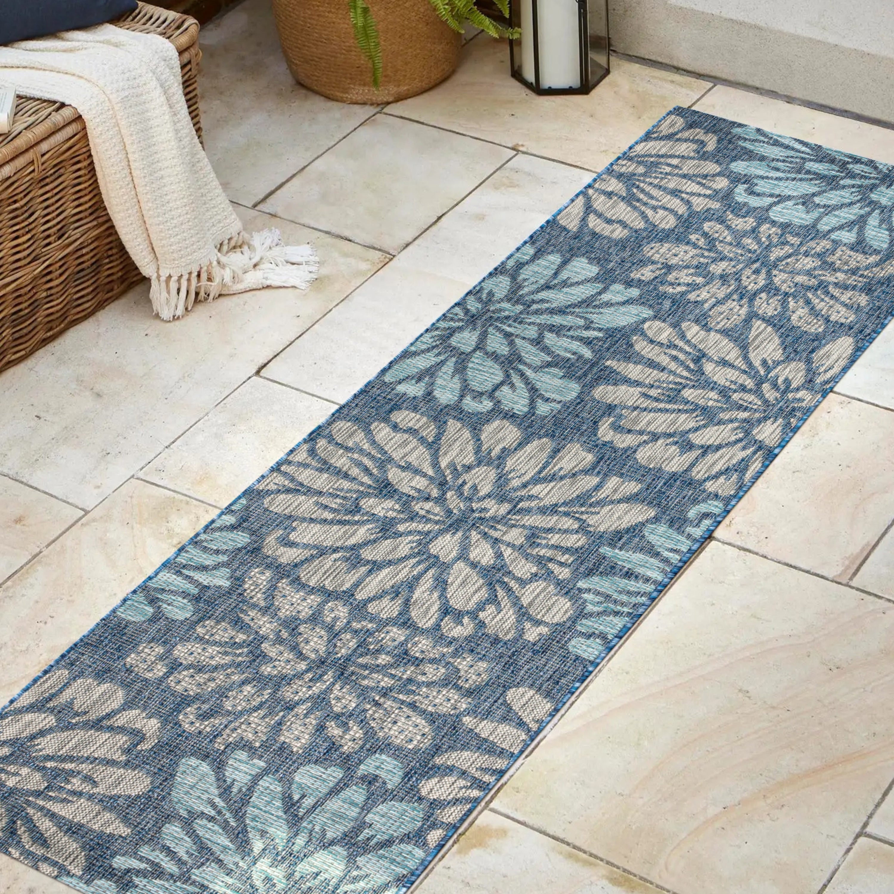 Zinnia Modern Floral Textured Weave Indoor/Outdoor Runner Rug