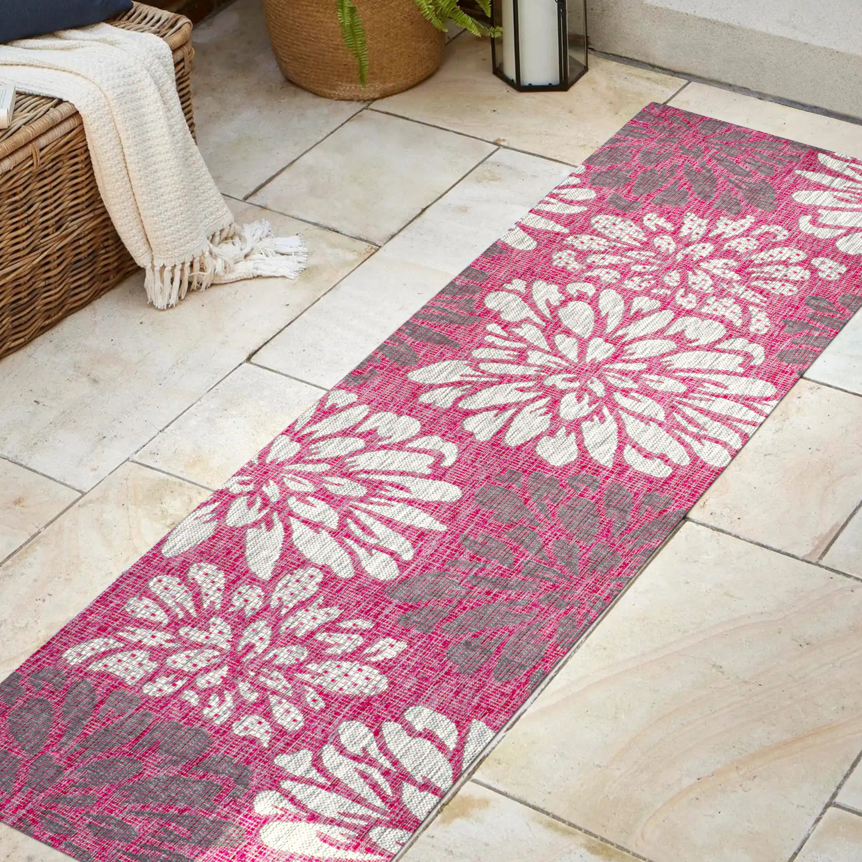 Zinnia Modern Floral Textured Weave Indoor/Outdoor Runner Rug