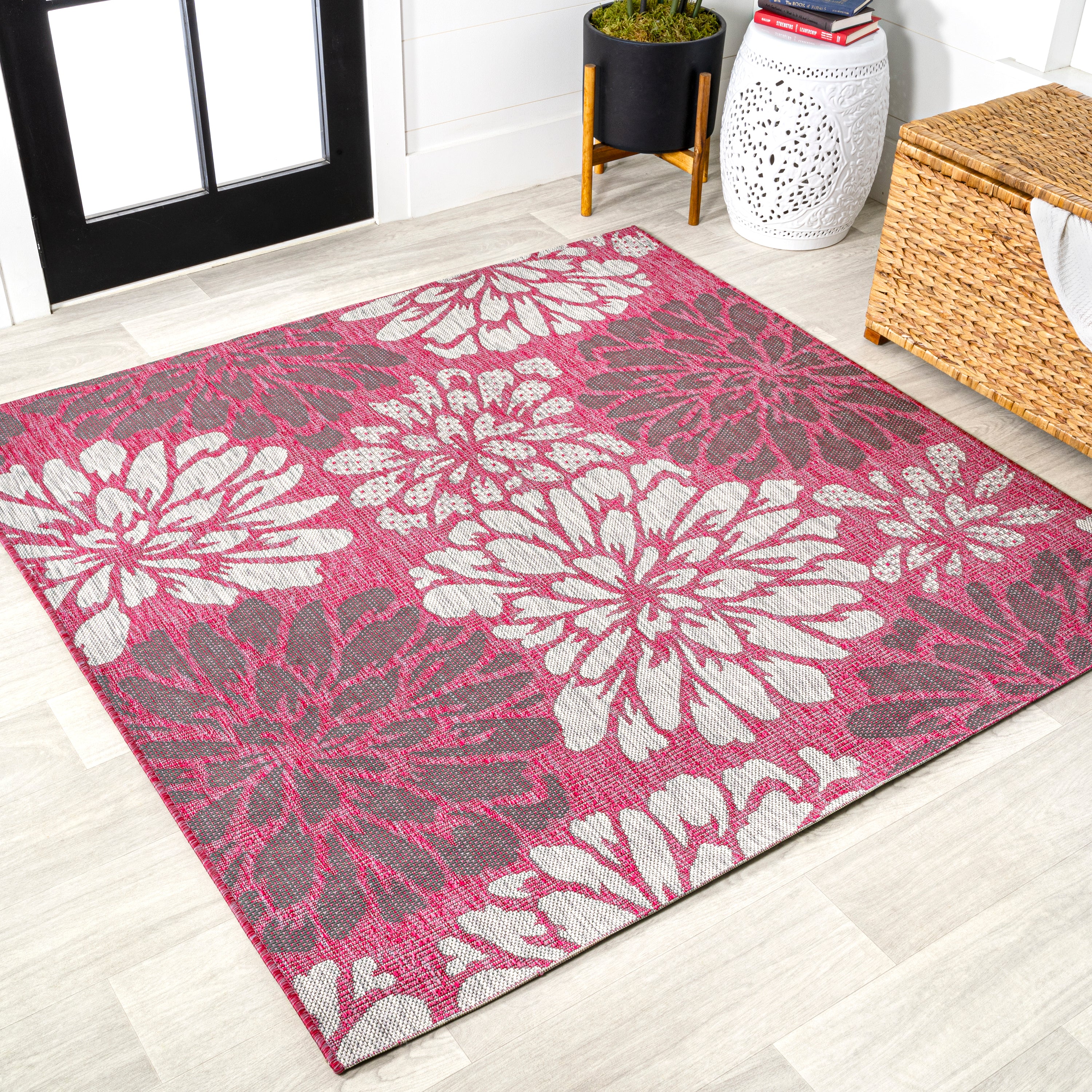 Zinnia Modern Floral Textured Indoor/Outdoor Square Area Rug