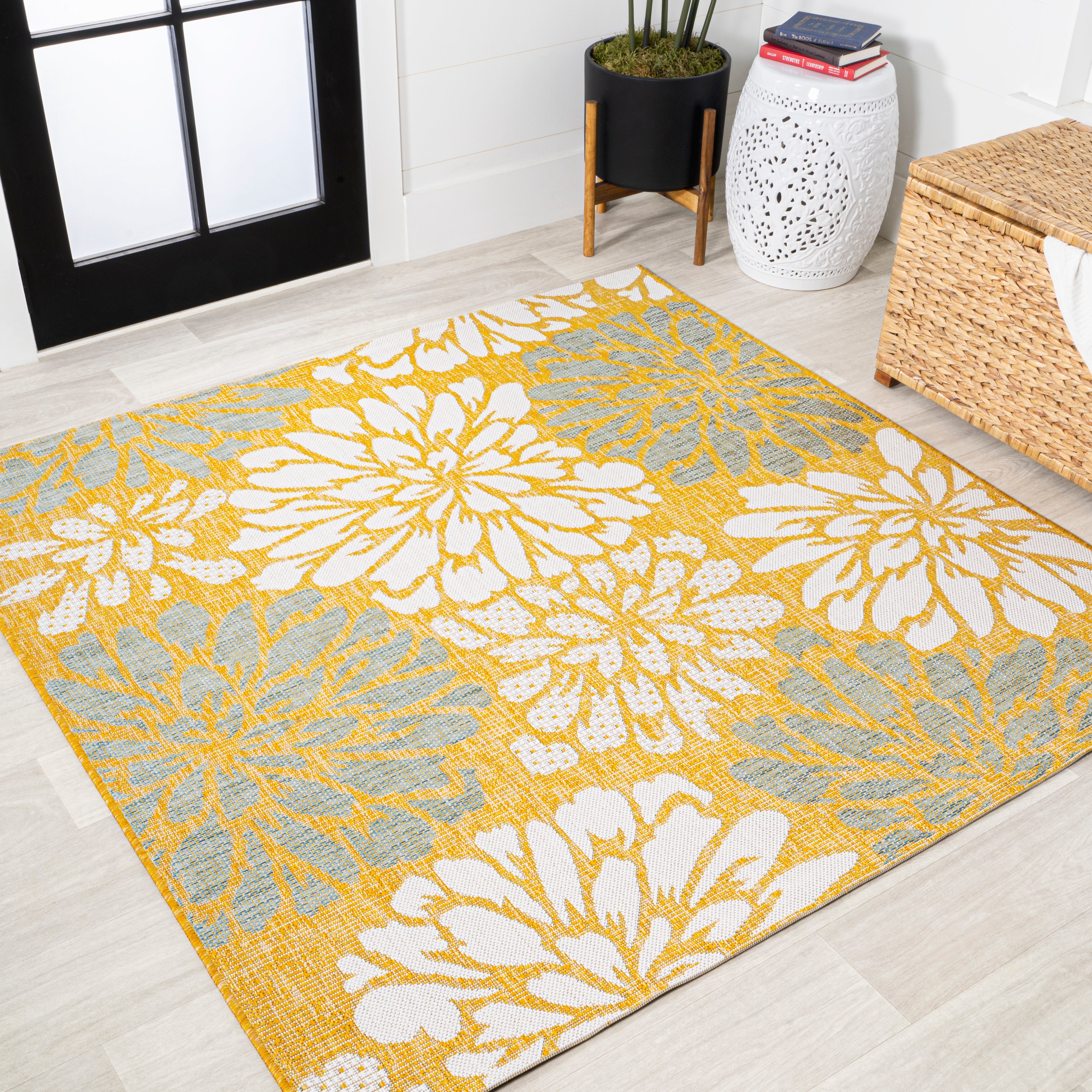 Zinnia Modern Floral Textured Indoor/Outdoor Square Area Rug