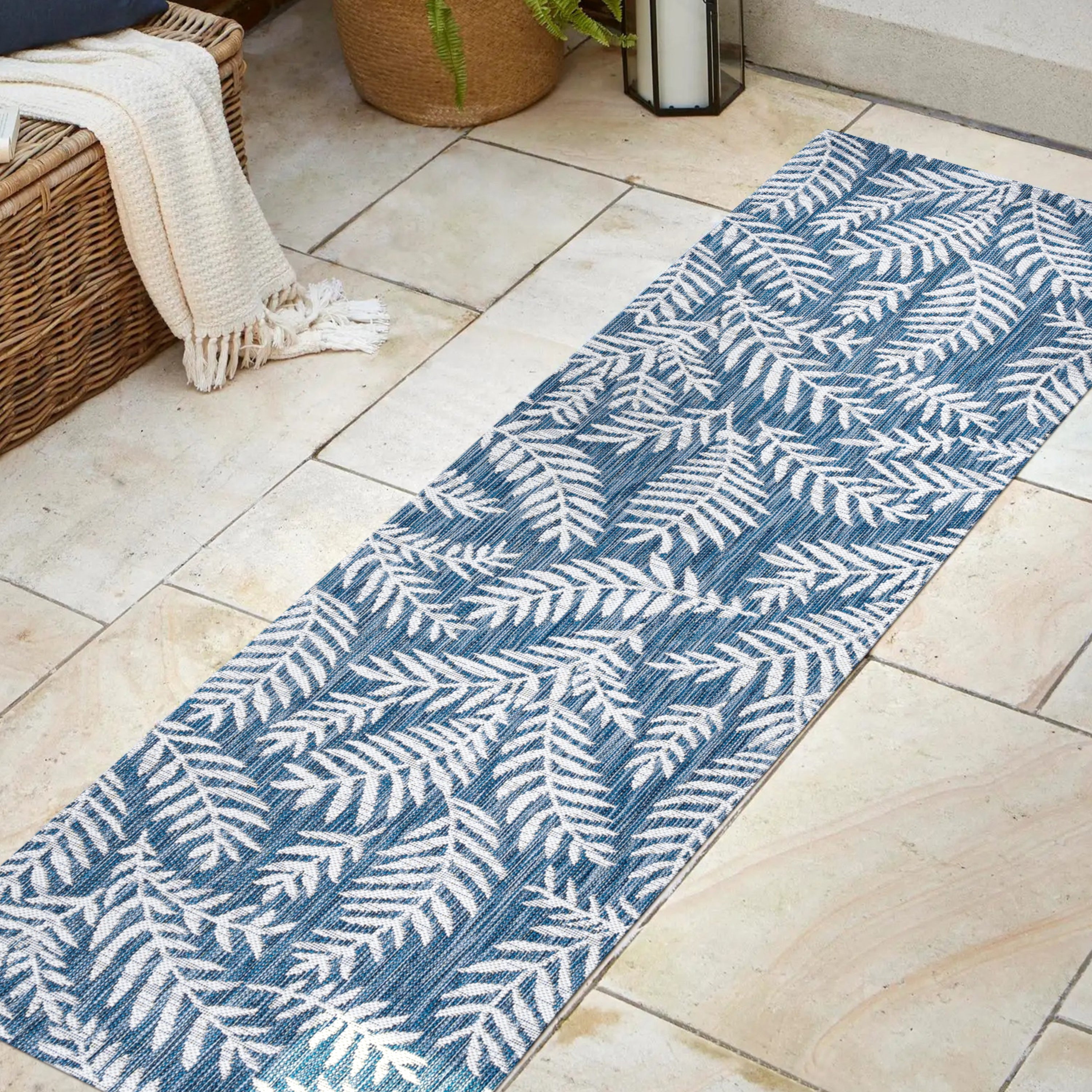 Nevis Palm Frond Indoor/Outdoor Runner Rug