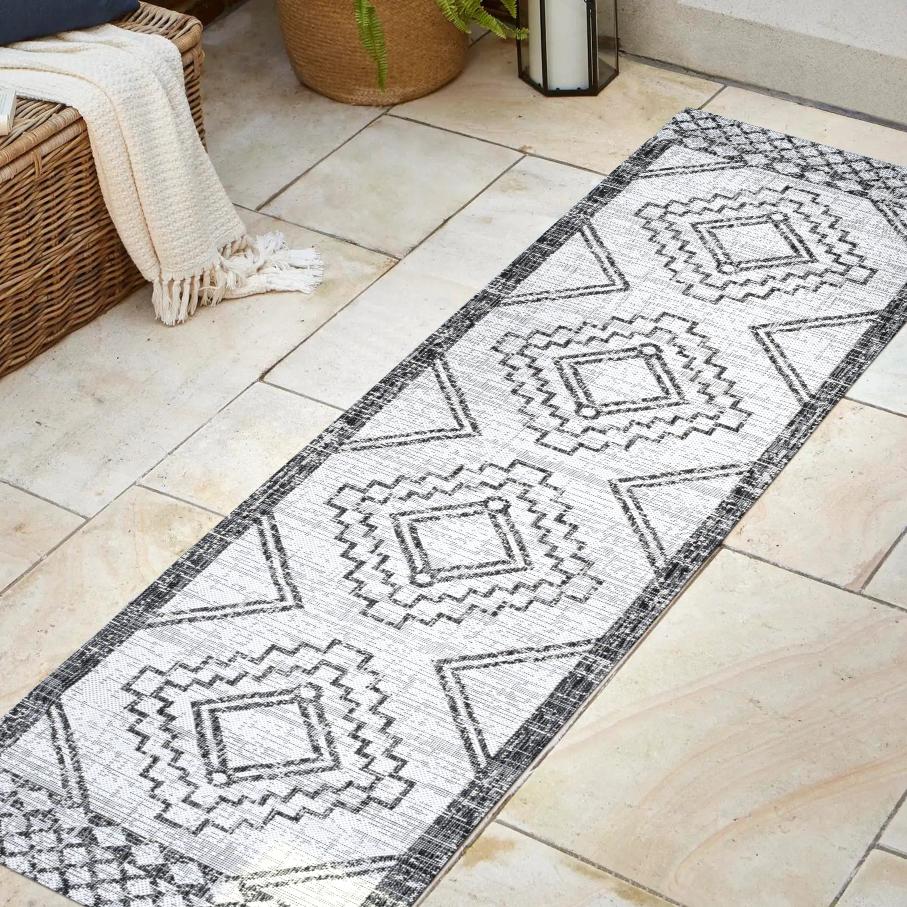 Marokko Diamond Tribal Medallion Indoor/Outdoor Runner Rug