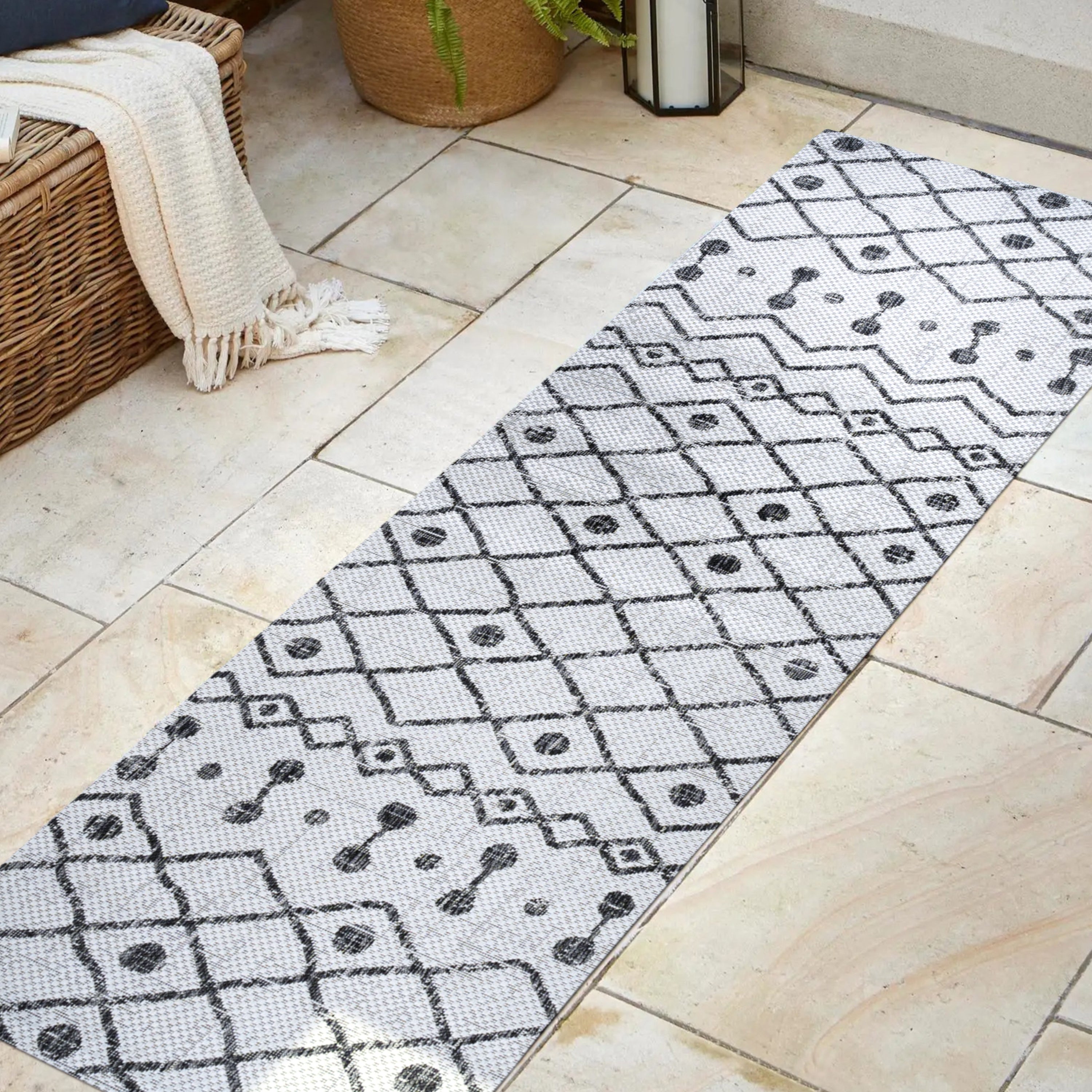 Nokat Tribal Bohemian Indoor/Outdoor Runner Rug