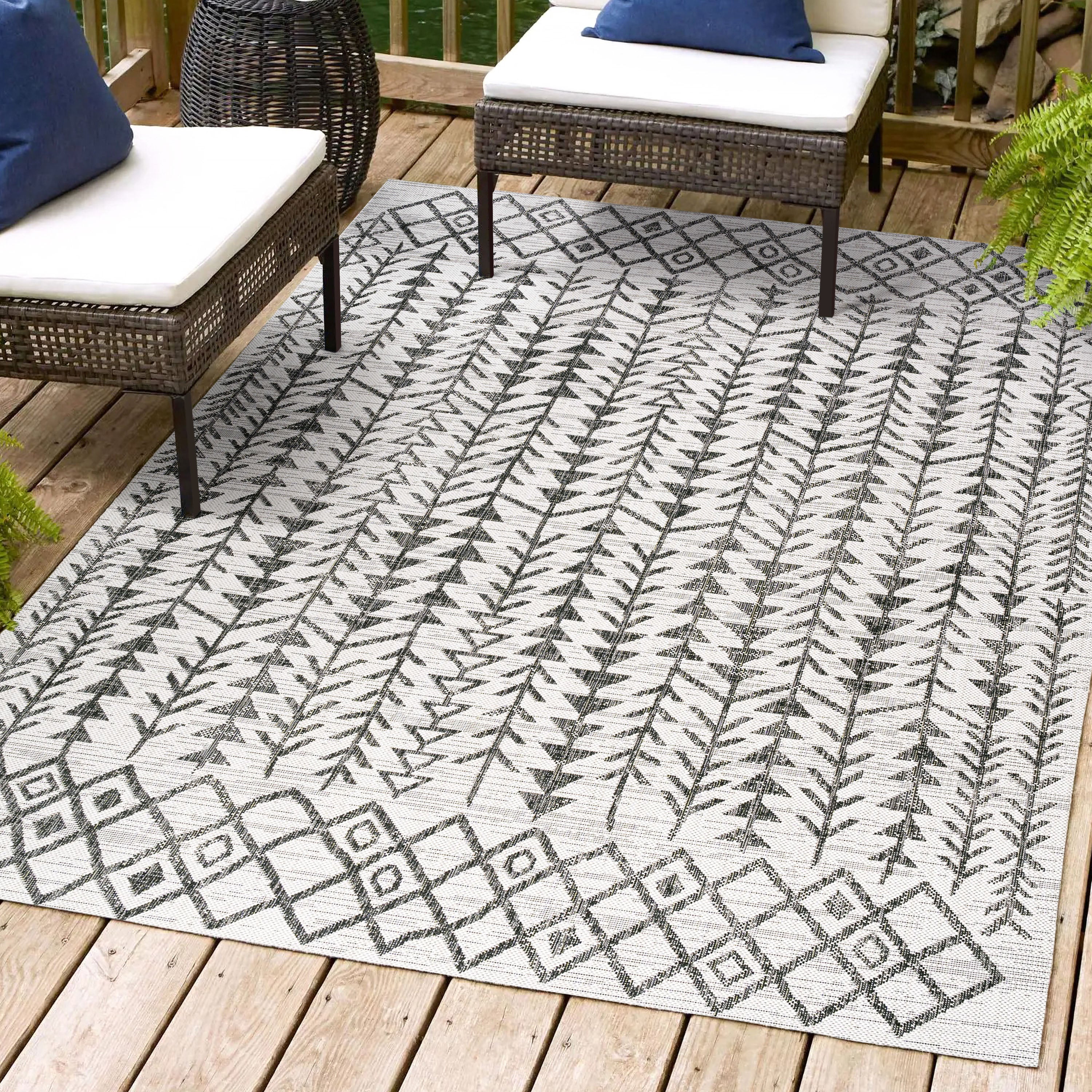 Tokay Bohemian Geometric Indoor/Outdoor Area Rug