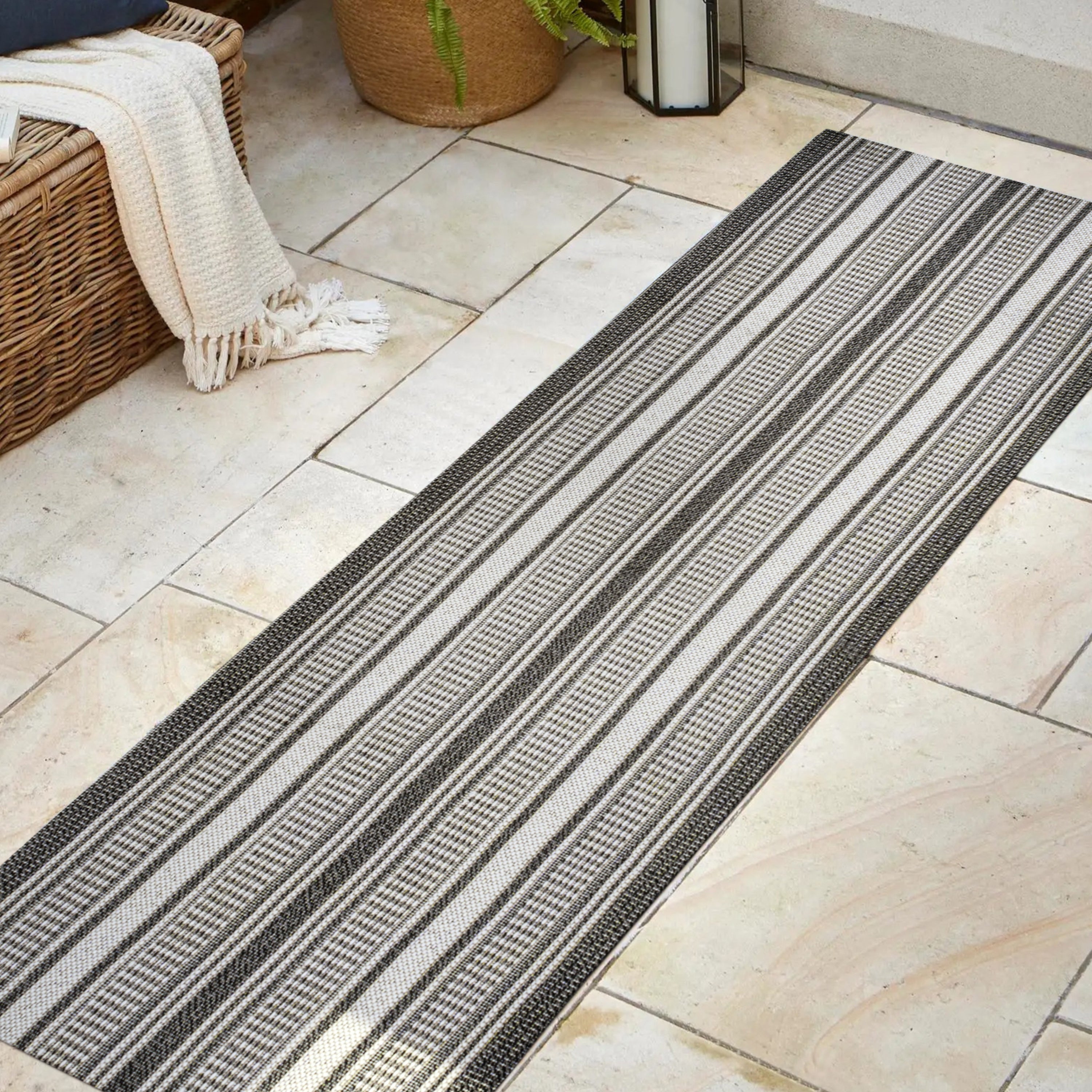 Haynes Modern Double Stripe Indoor/Outdoor Runner Rug