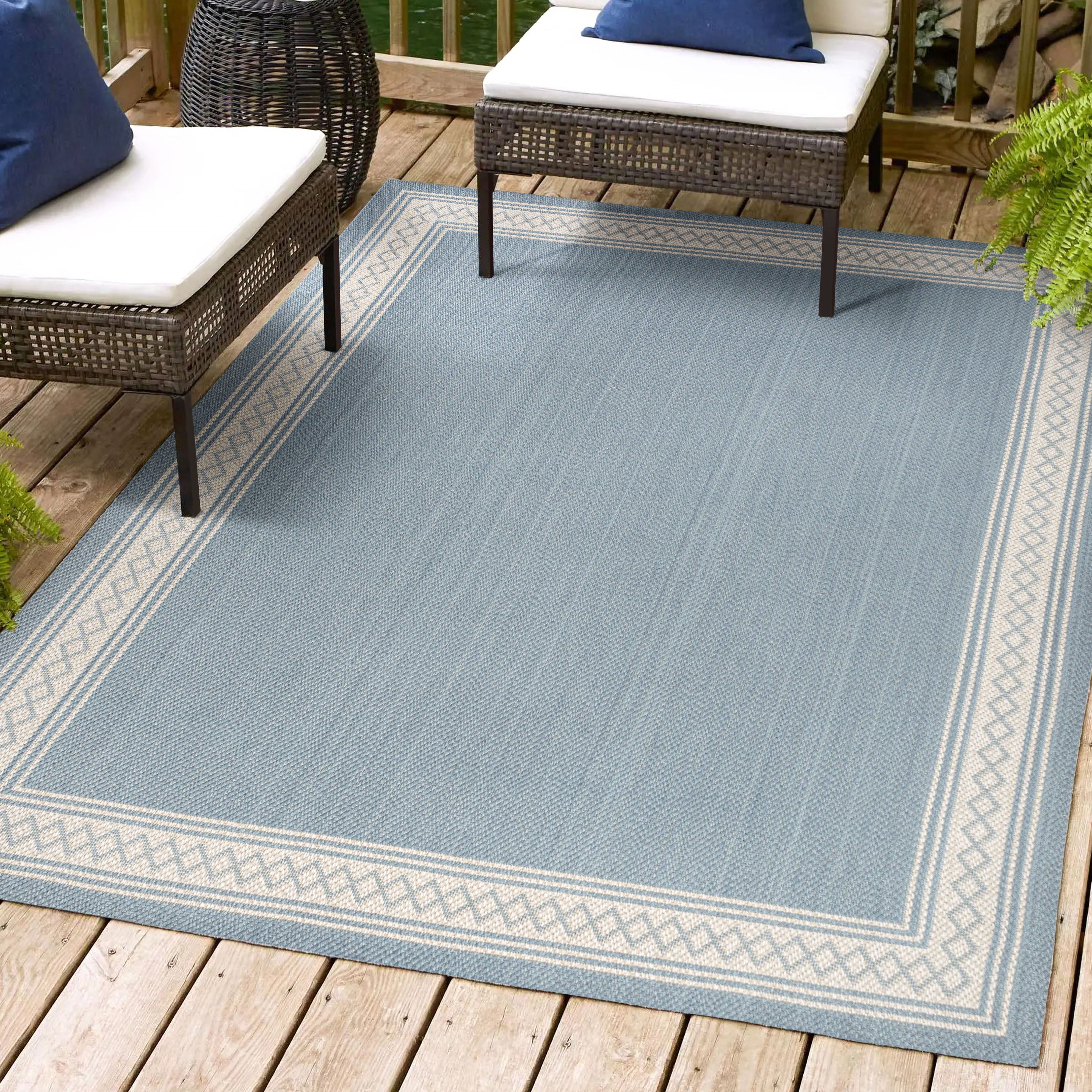 Lucia Classic Diamond Border Indoor/Outdoor Area Rug