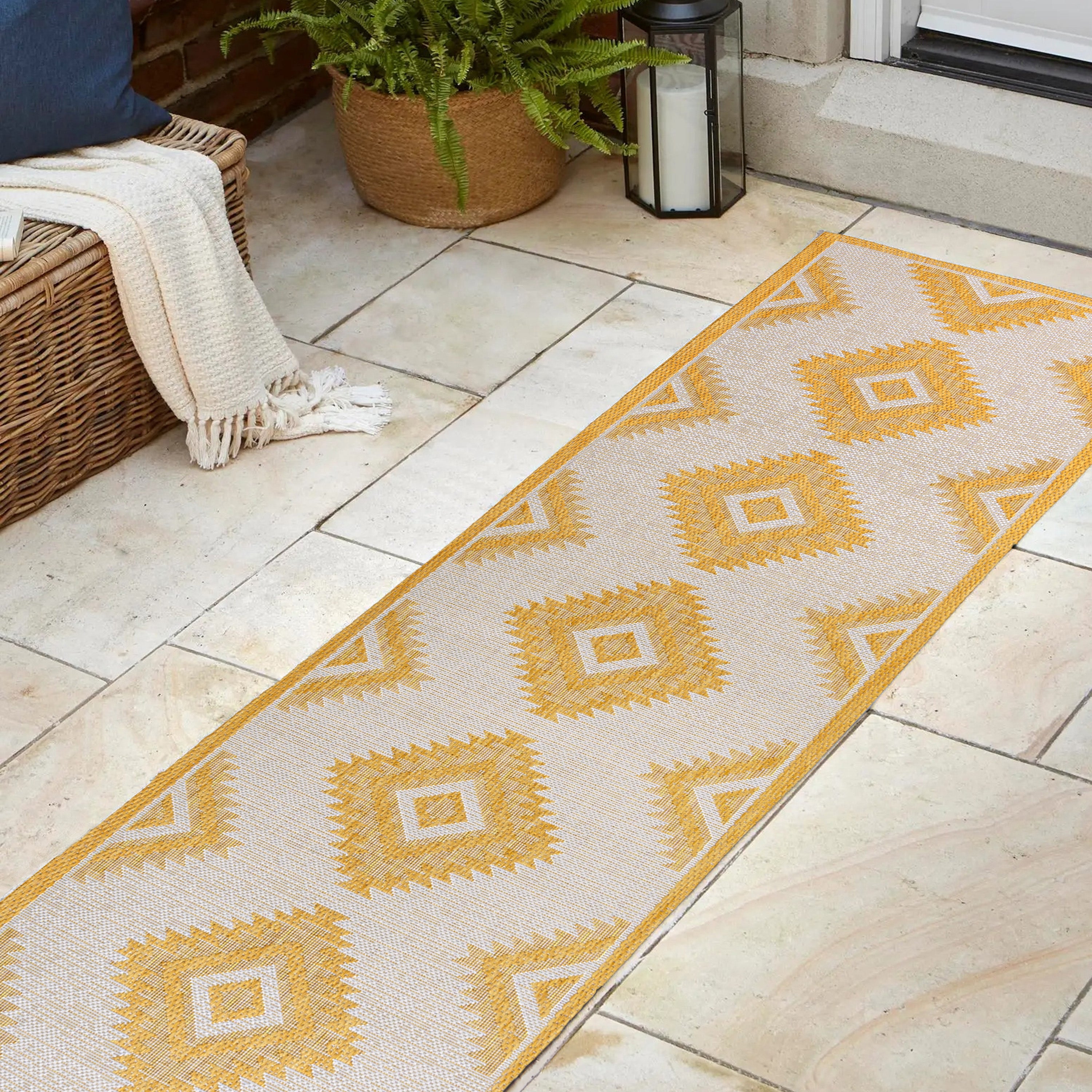 Lior Geometric Moroccan Diamond Indoor/Outdoor Runner Rug