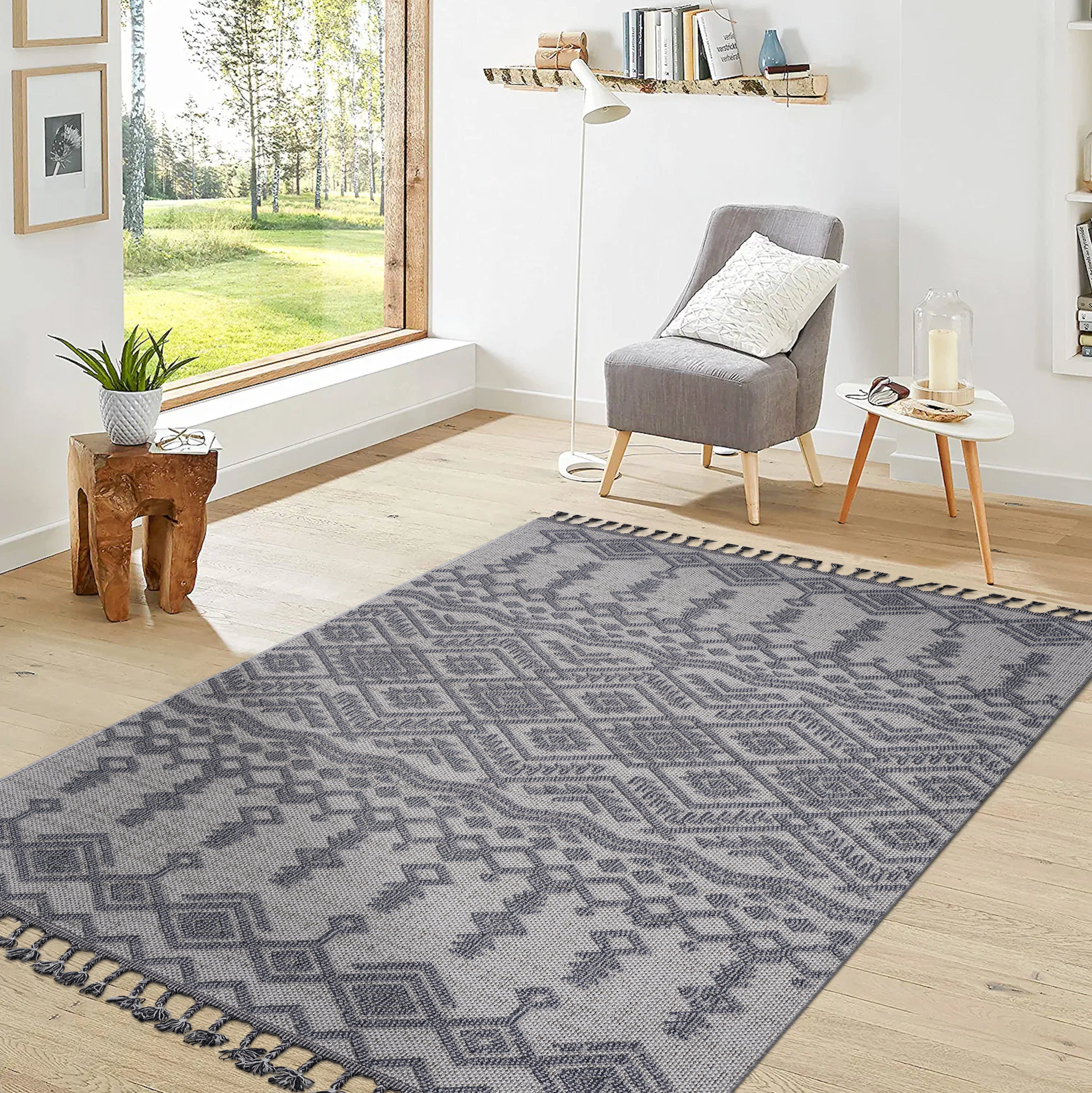 NAAR Guros Collection Traditional Indoor/Outdoor Area Rug