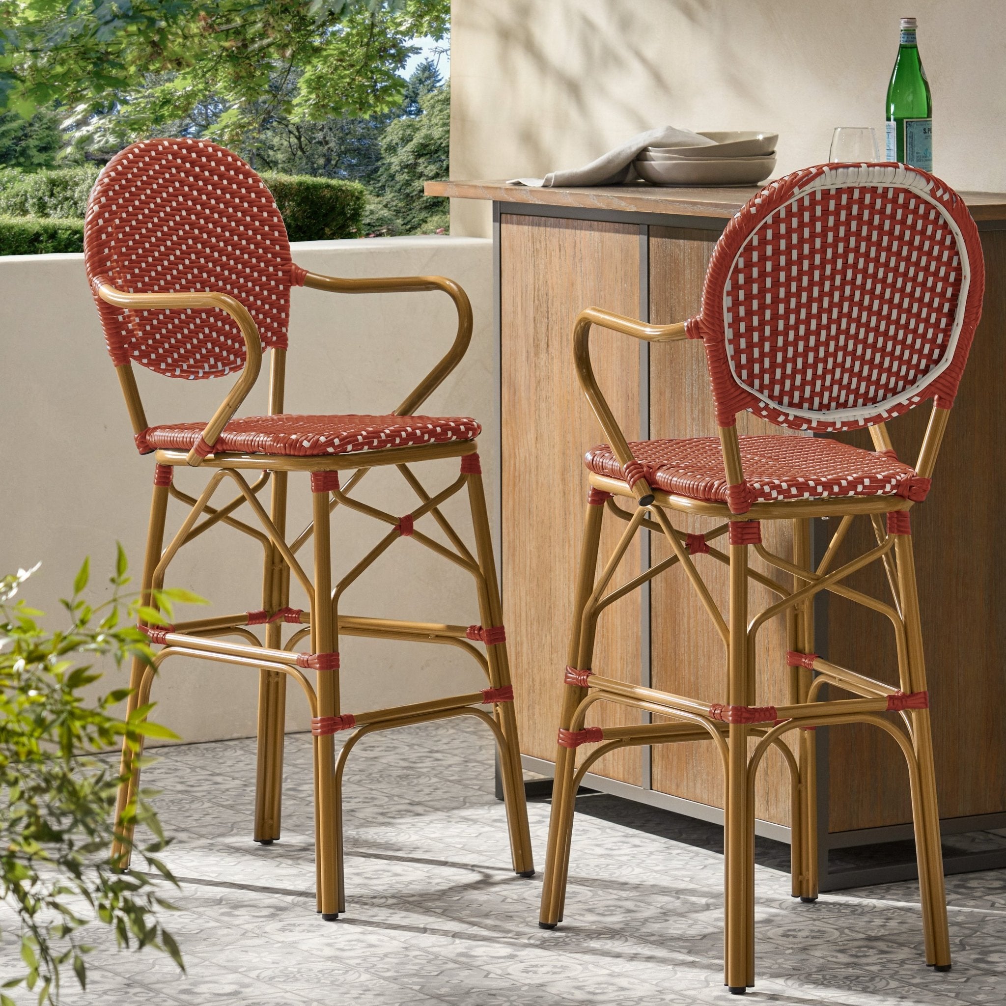 BARSTOOL - Tuesday Morning - Table & Bar Stools