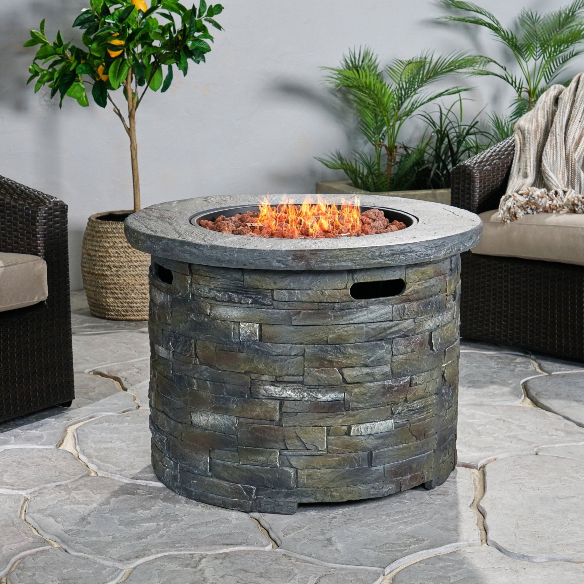 BEESTON 35 40000 BTU FIREPIT - ROUND - Tuesday Morning - Fire Pits