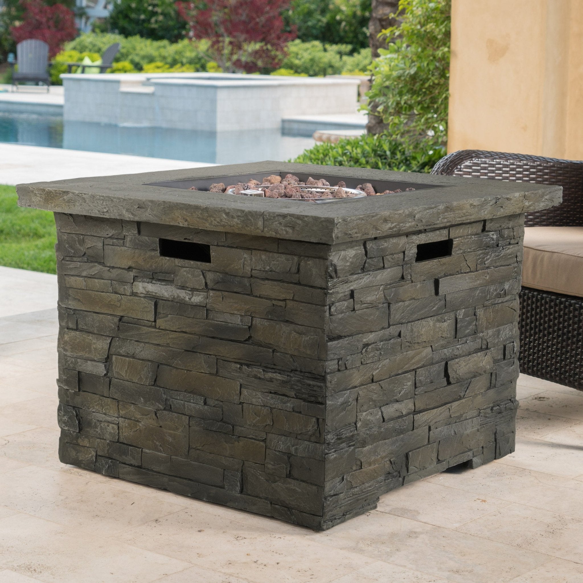 BEESTON 35” SQUARE MGO FIRE PIT - 40,000 BTU. - Tuesday Morning - Fire Pits